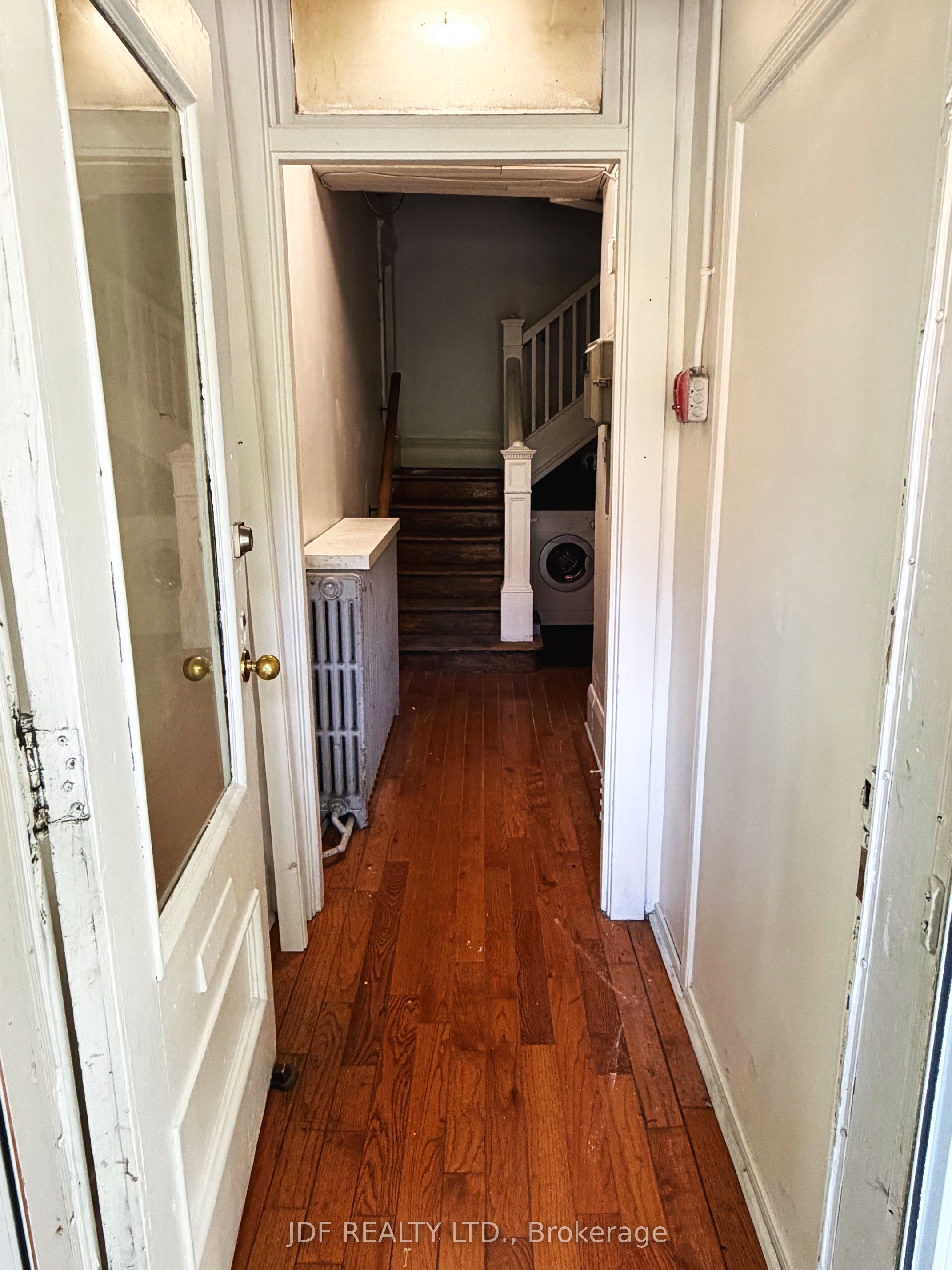 Unit Main Floor - 383 Lansdowne Avenue, Toronto 2