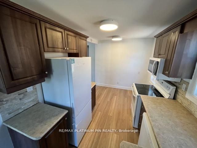 293 Ellerslie Avenue, North York 5
