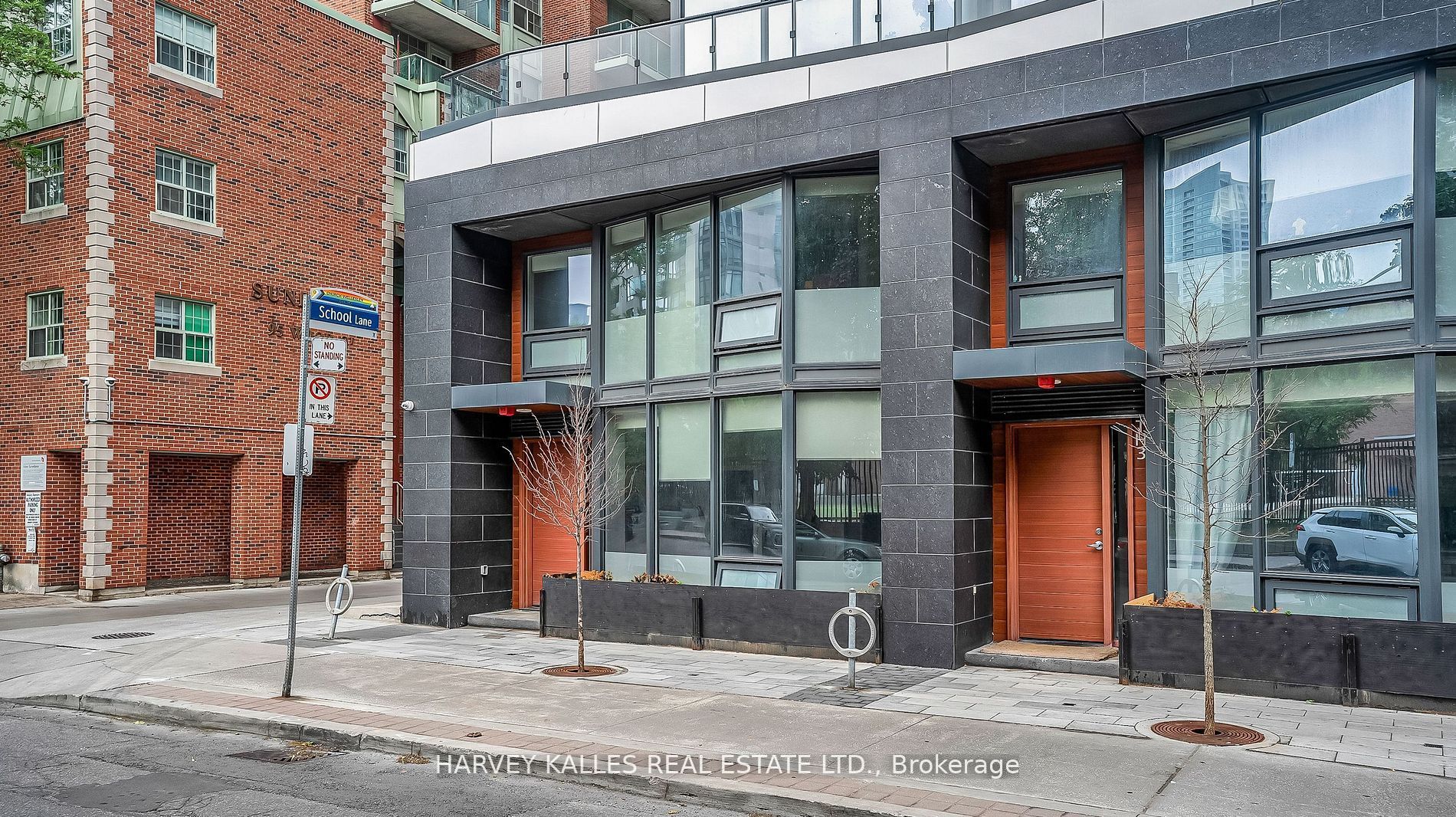 Unit 5 - 85 Wood Street, Toronto 3