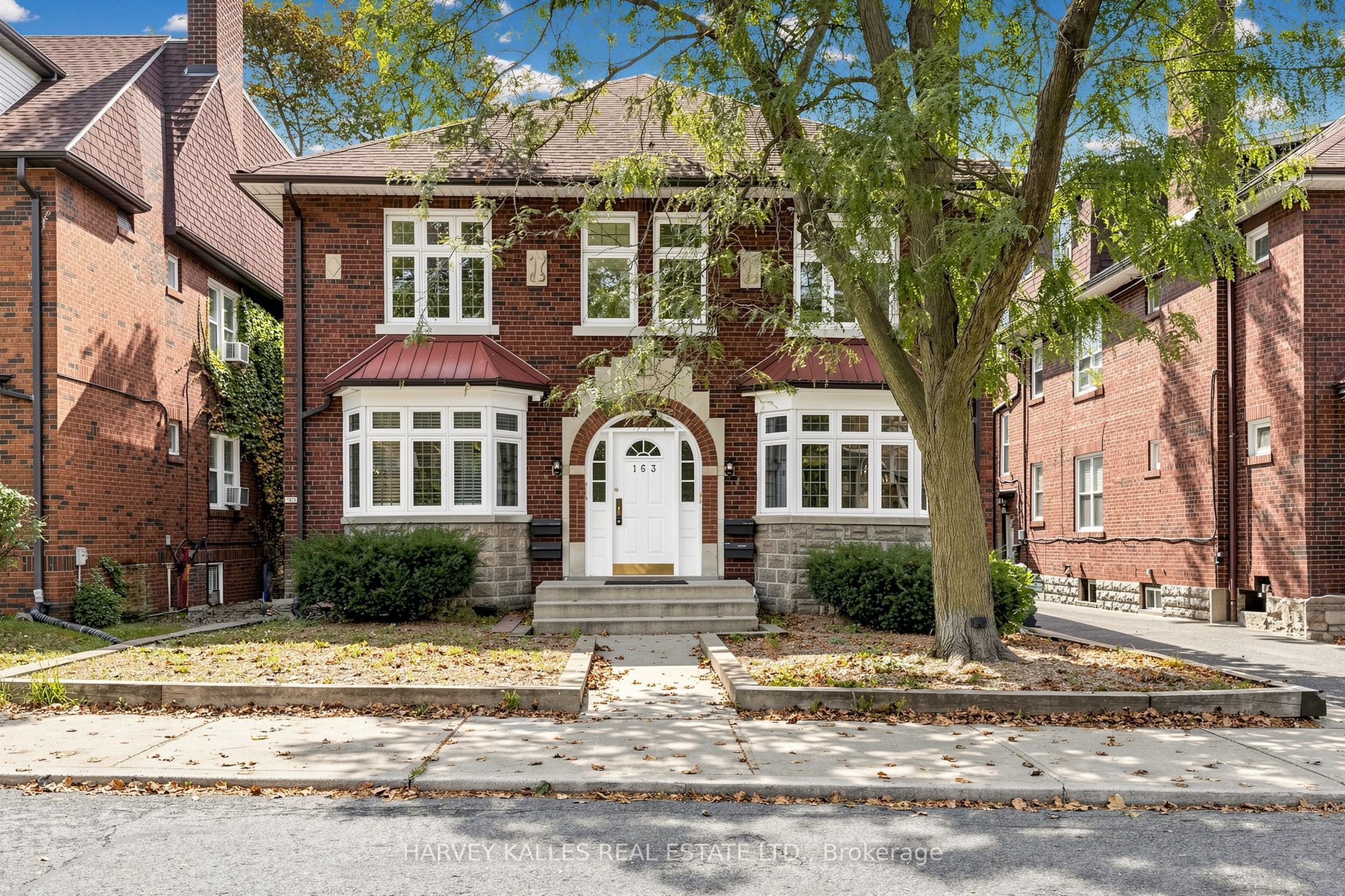 Unit South 2nd - 163 Highbourne Road, Toronto 5