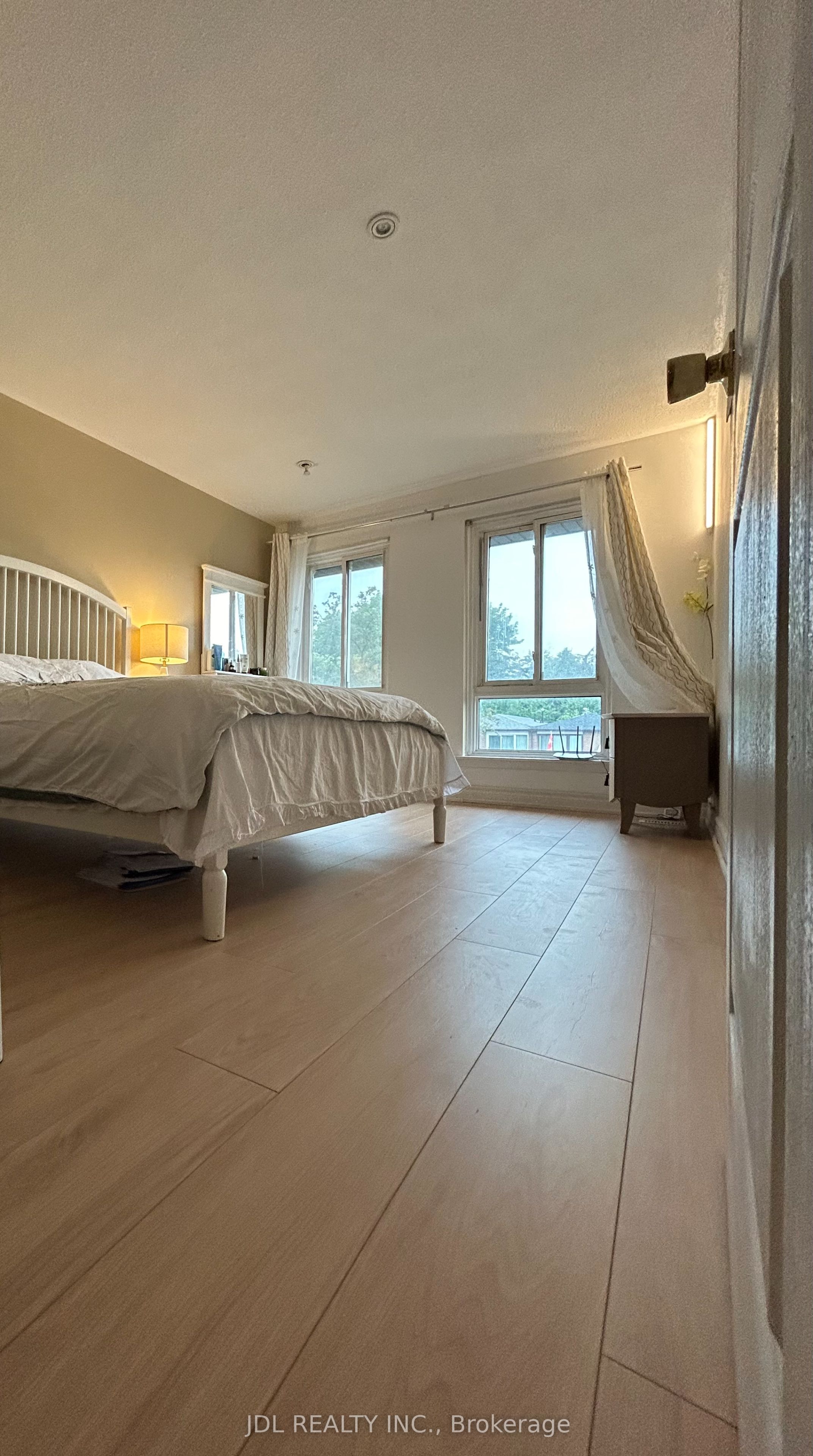 Unit Master Bedroom 2nd Floor - 80 Mosedale Cres Crescent, North York 4