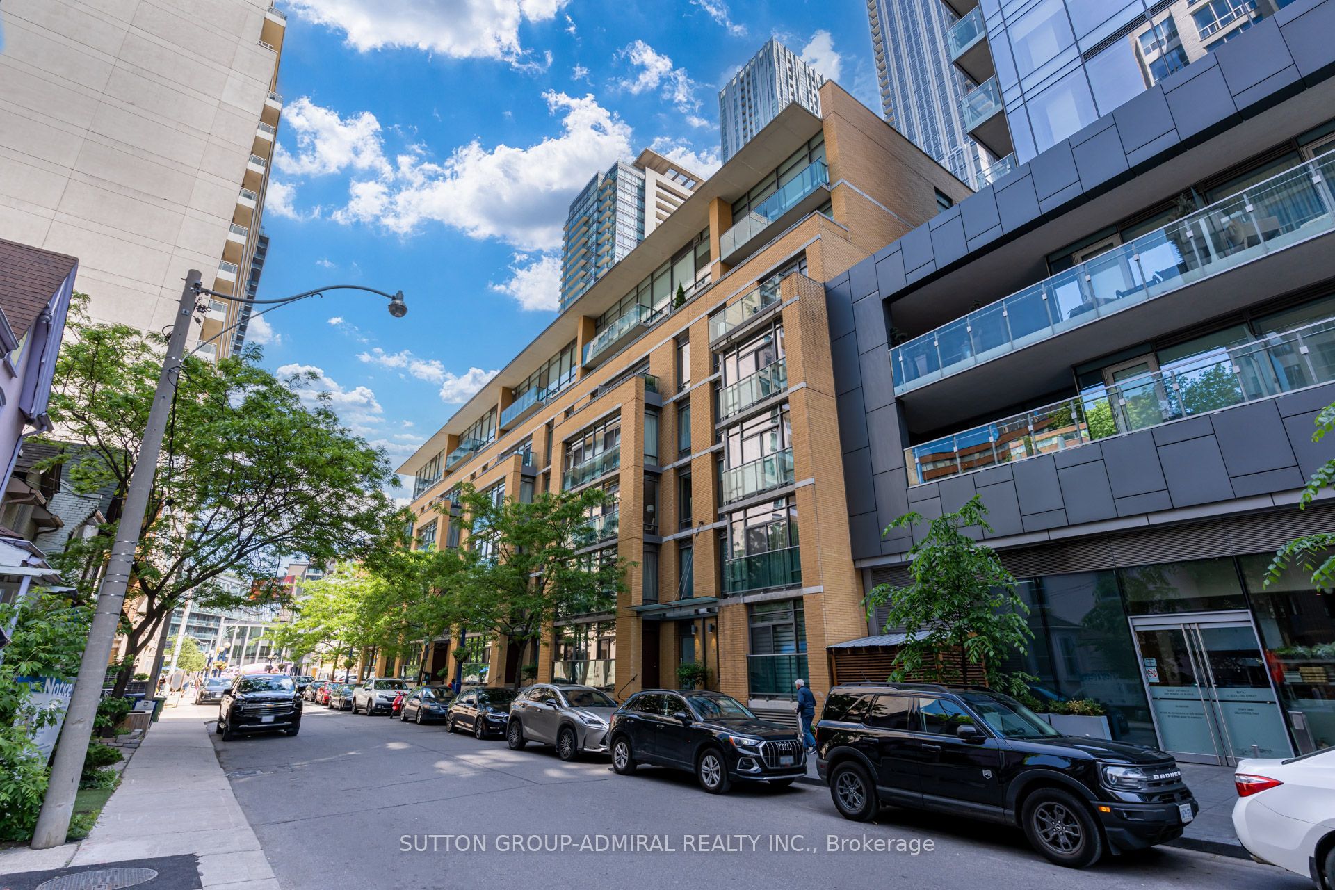 Unit 104 - 21 Scollard Street, Toronto 4