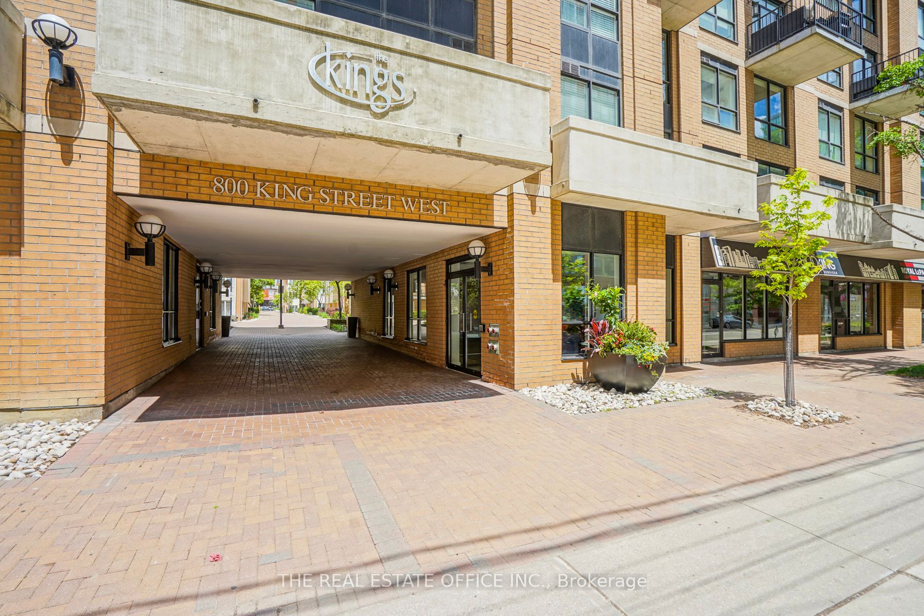 Unit 414 - 800 King Street W, Toronto 2