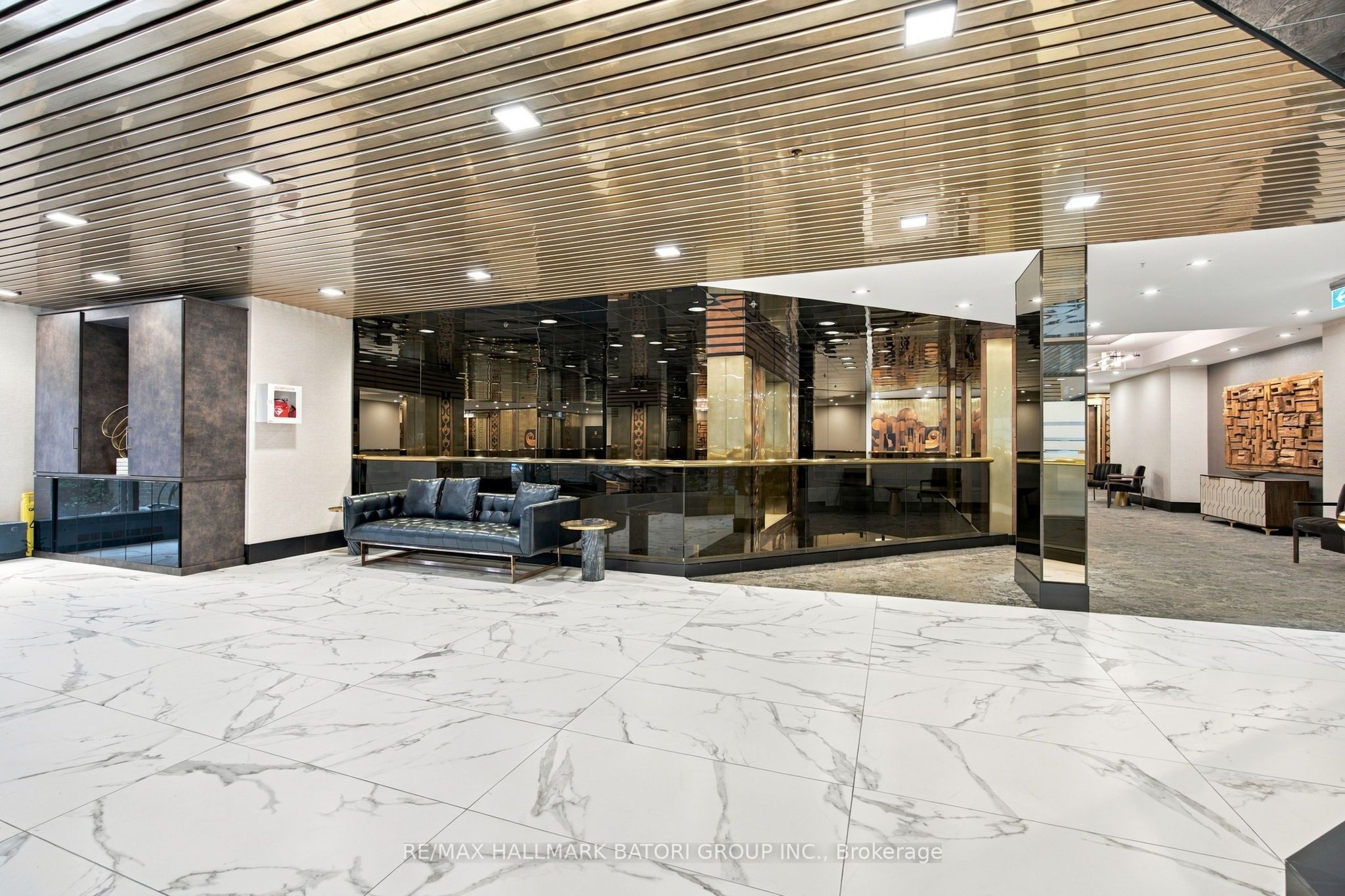 Unit 309 - 131 Beecroft Road, North York 3