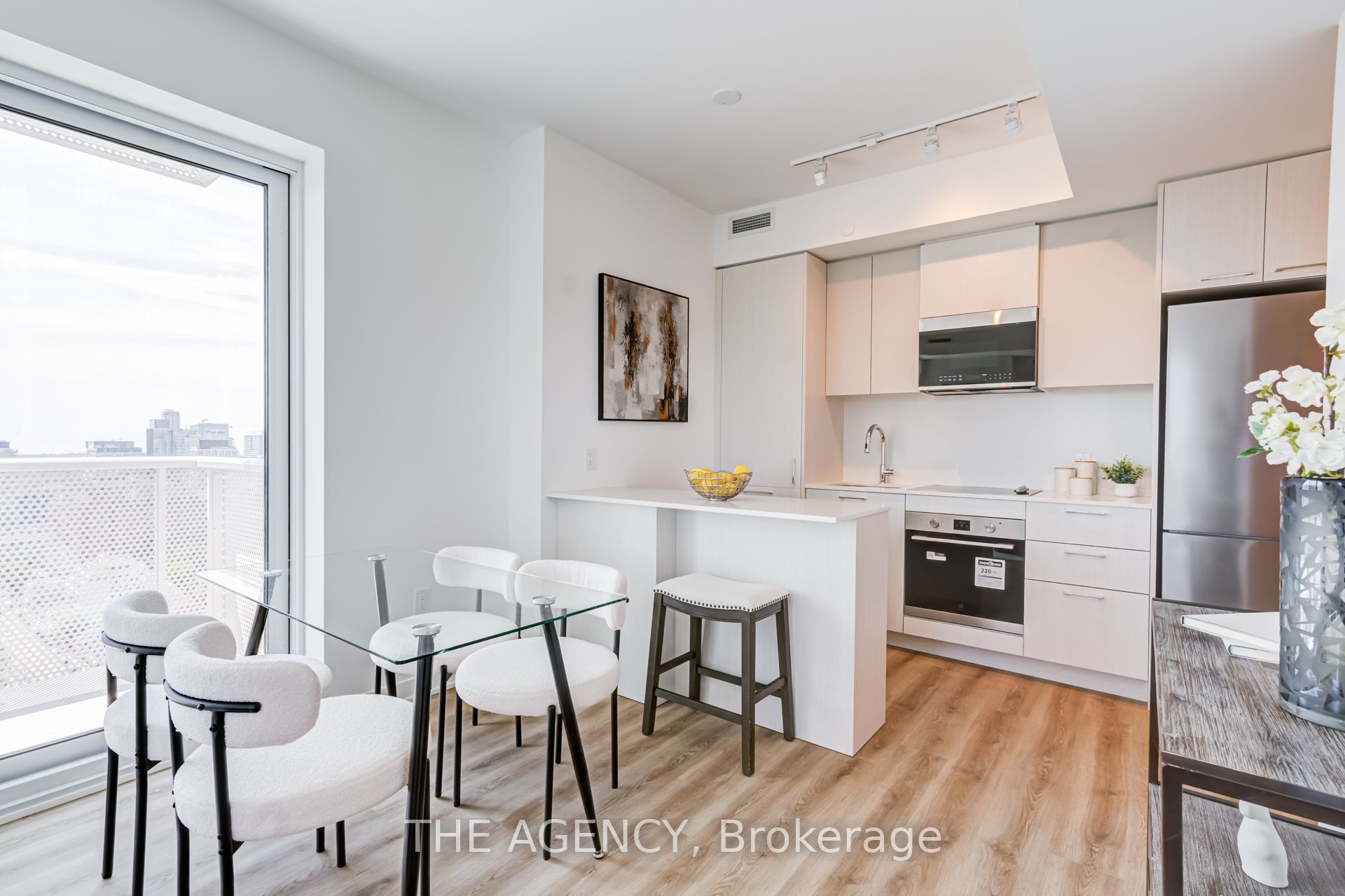 Unit 2403 - 10 Oak Street, Toronto 2