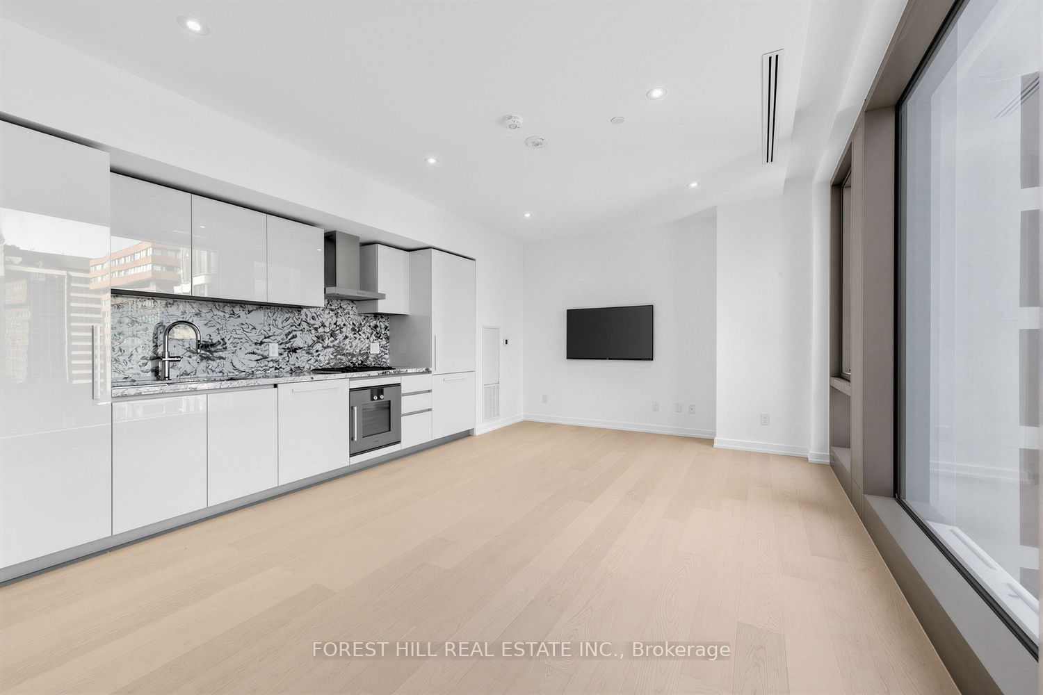 Unit 701 - 1315 Bay Street, Toronto 4