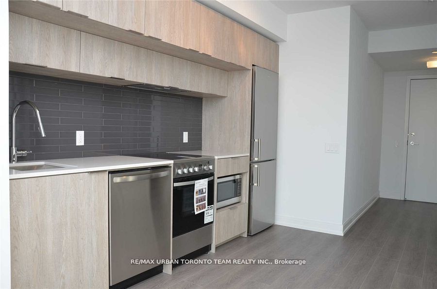 Unit 3707 - 181 Dundas Street E, Toronto 5