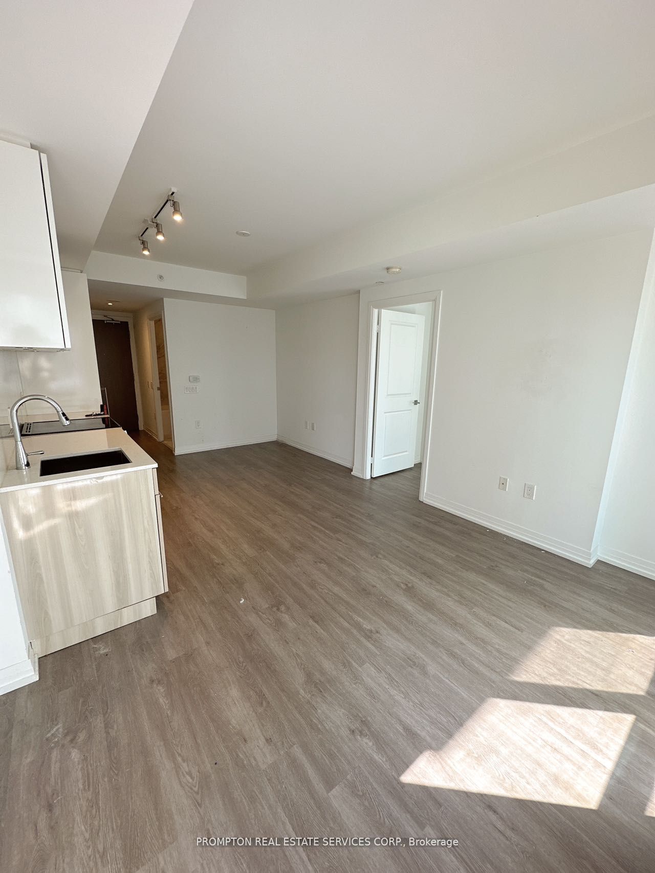 Unit 4404 - 251 Jarvis Street, Toronto 4