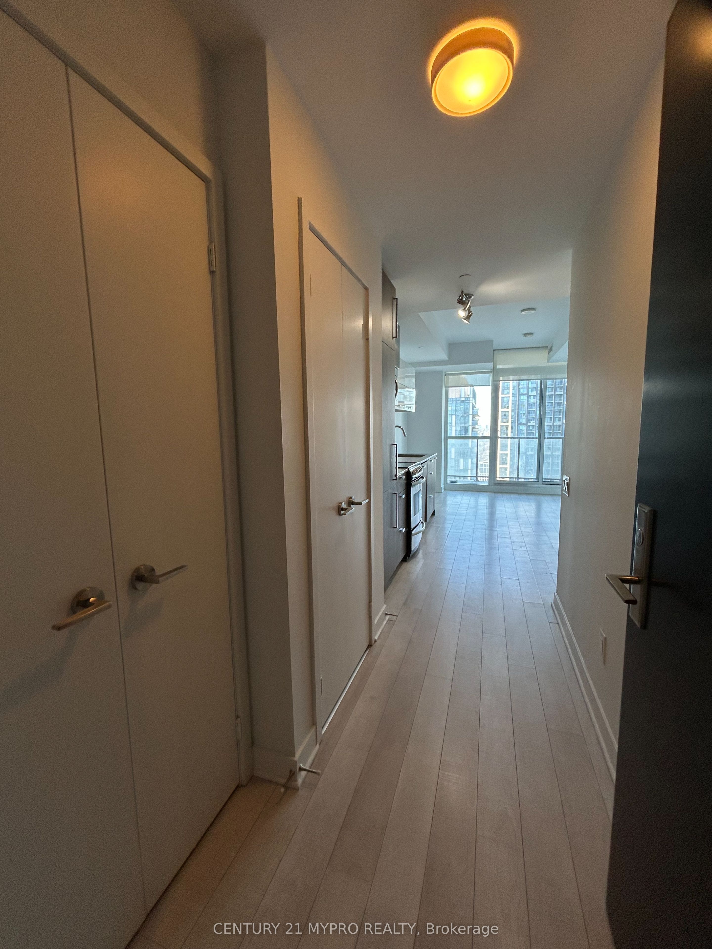 Unit 3902 - 290 Adelaide Street W, Toronto 2