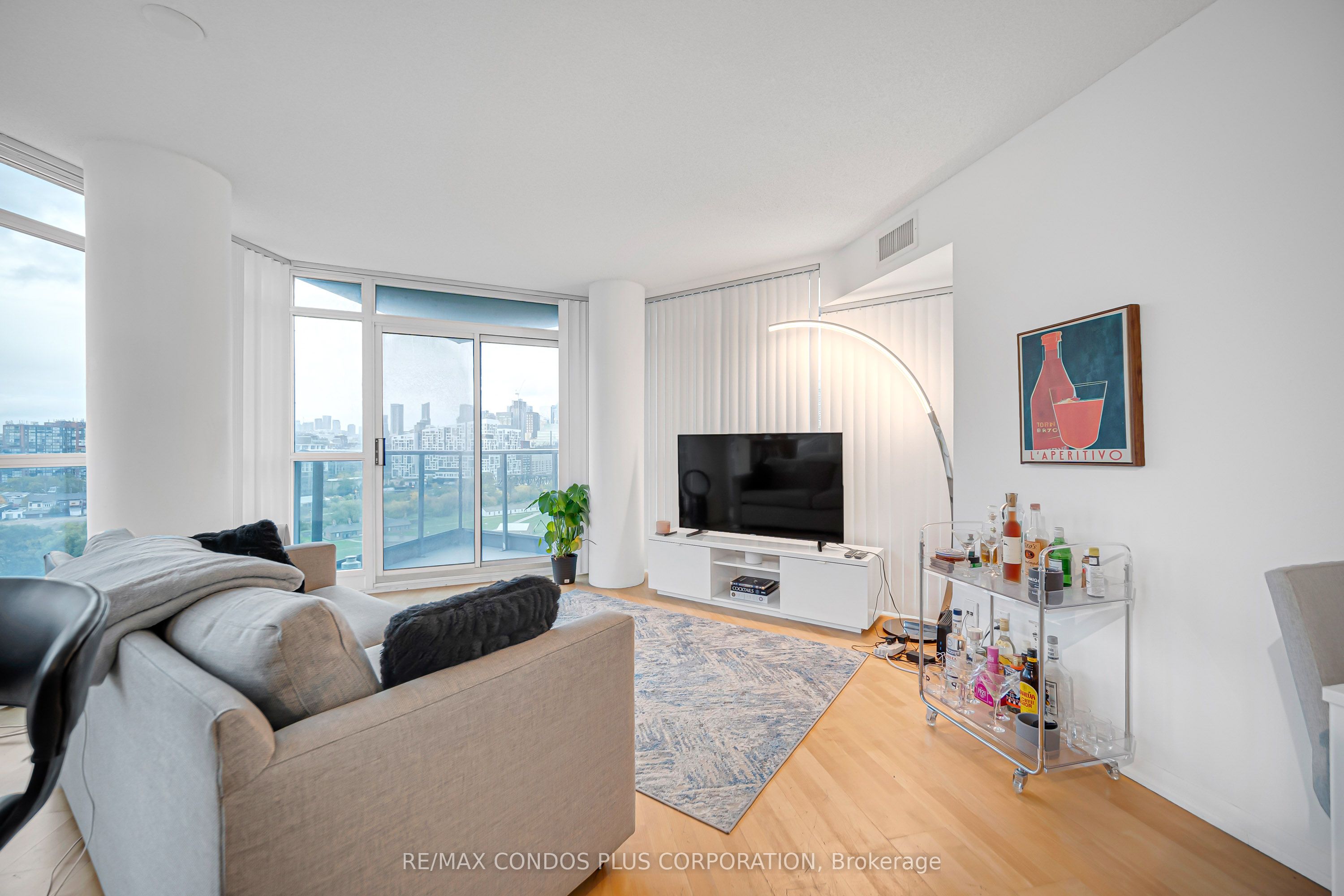 Unit 1609 - 231 Fort York Boulevard, Toronto 5