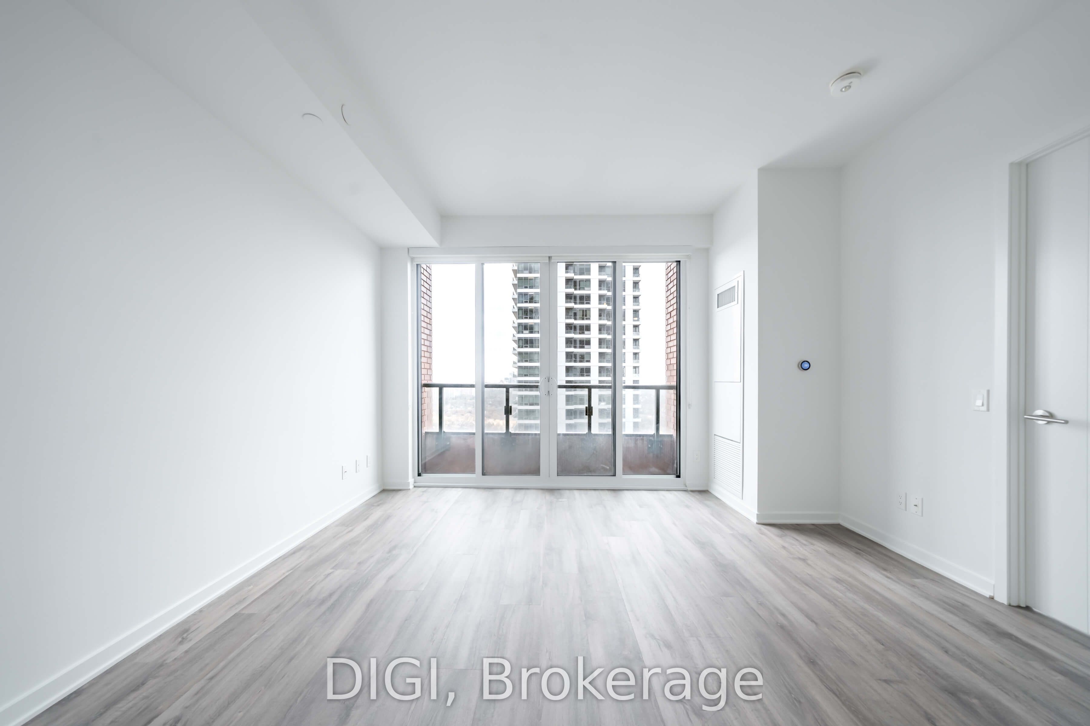 Unit 708 - 25 Selby Street, Toronto 4