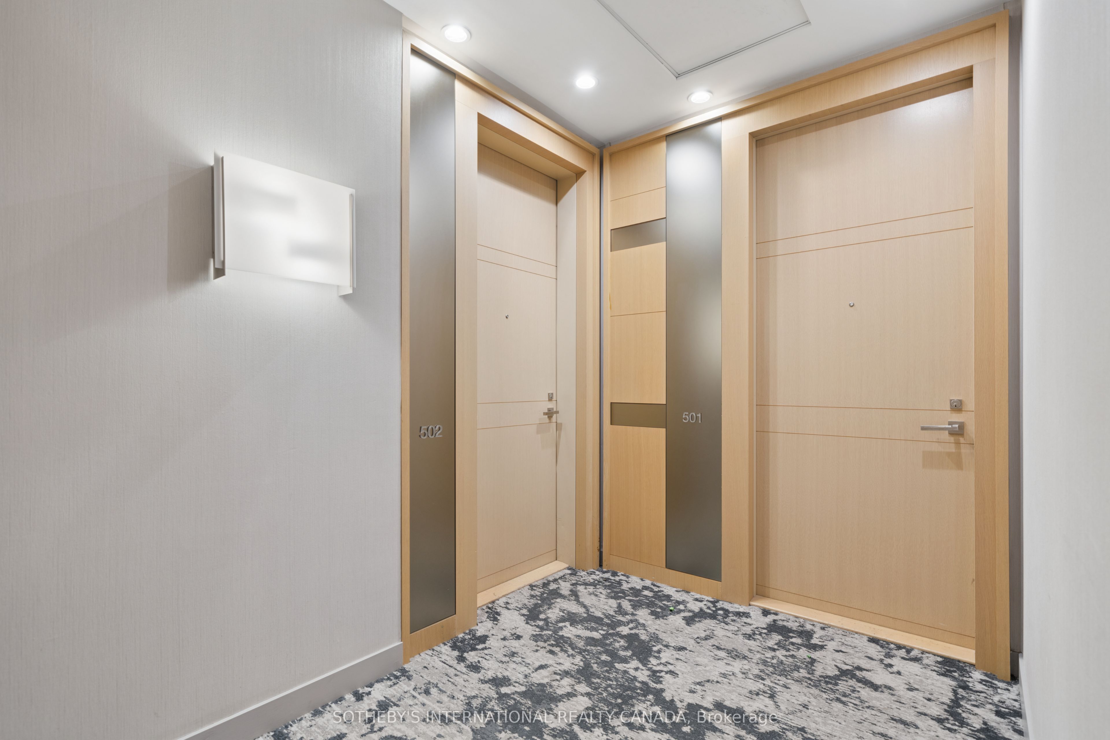 Unit 502 - 39 Queens Quay E, Toronto 2