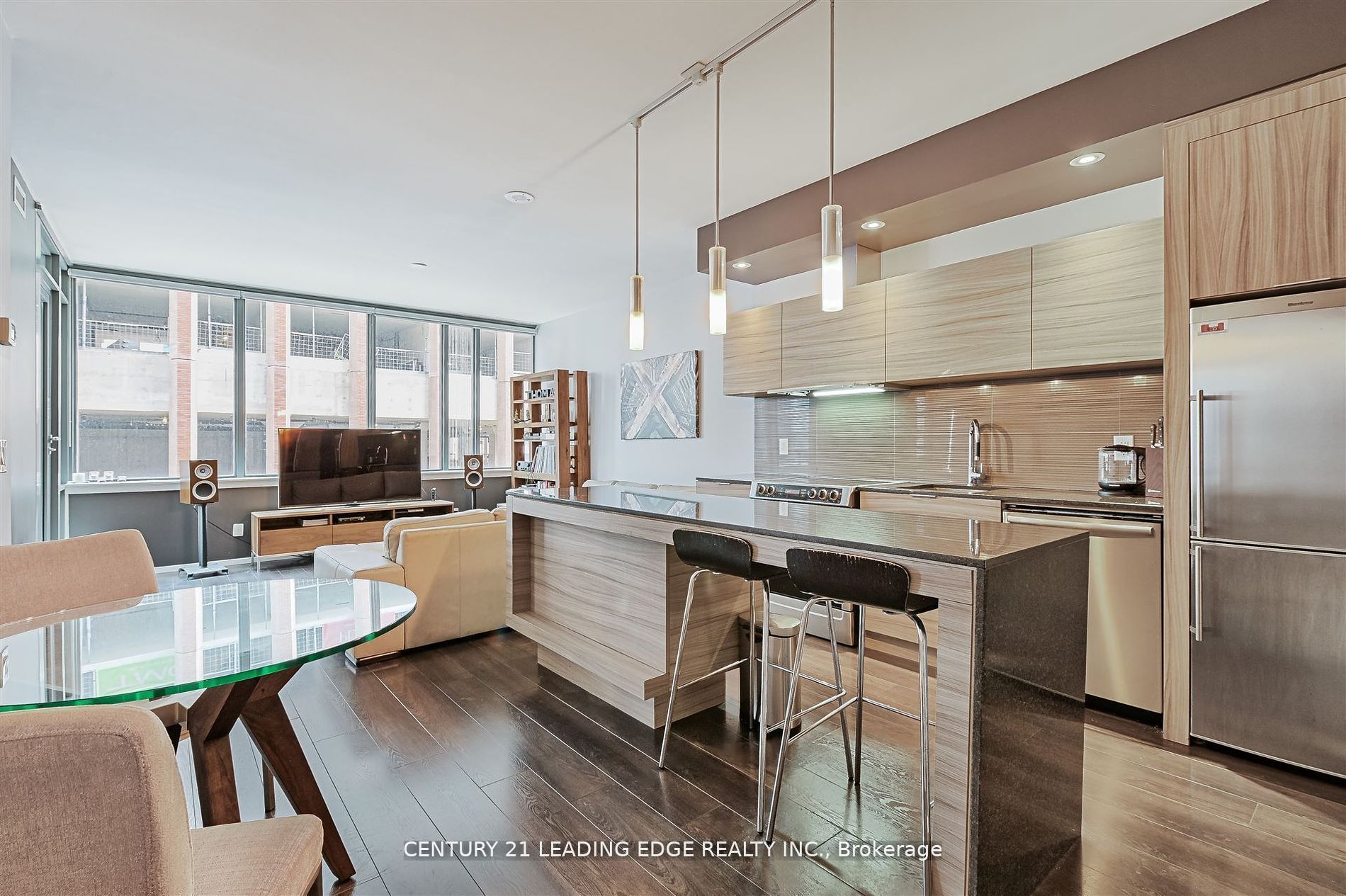 Unit 405 - 8 Charlotte Street, Toronto 2