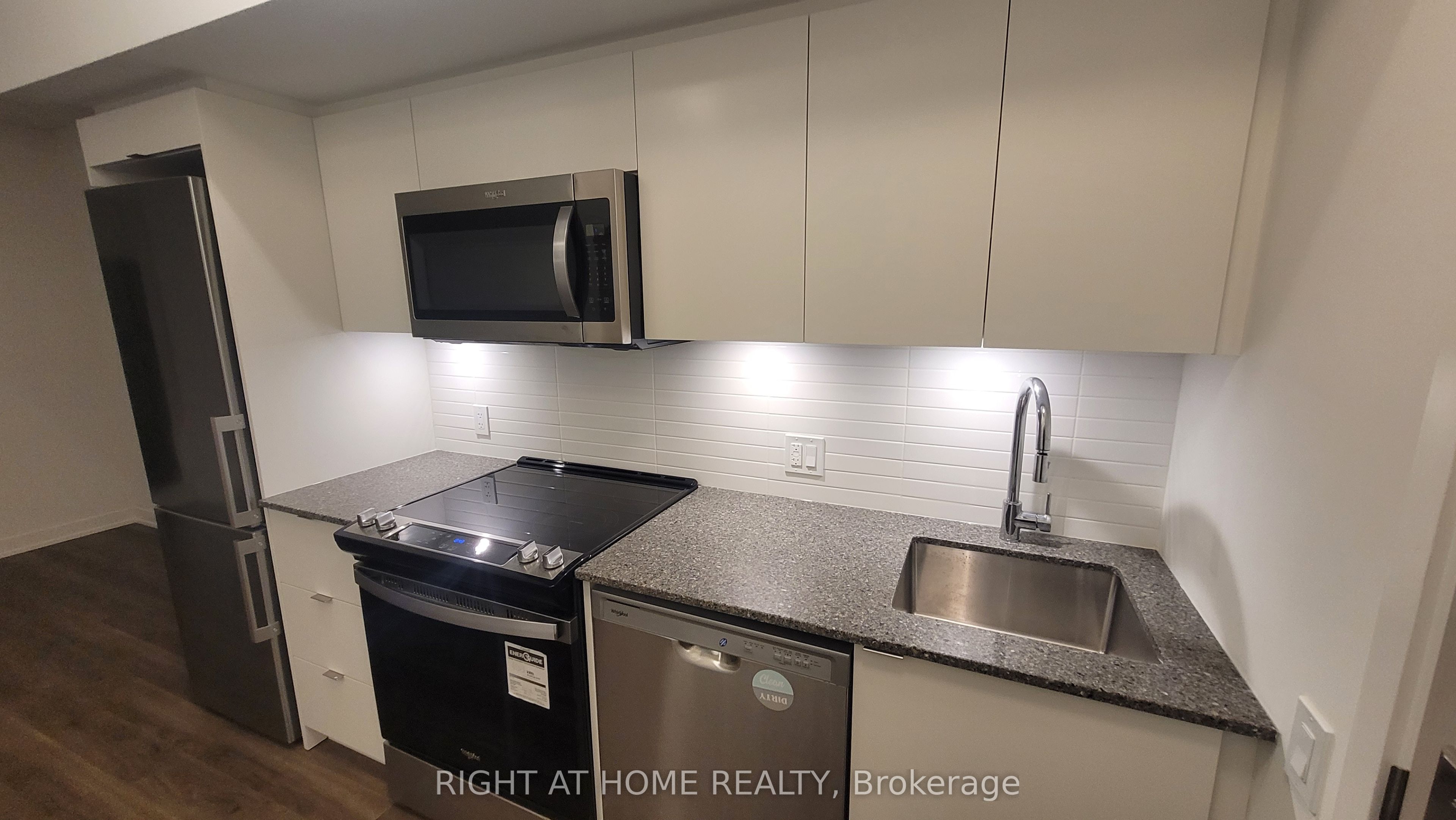 Unit 809 - 500 Wilson Avenue, North York 3