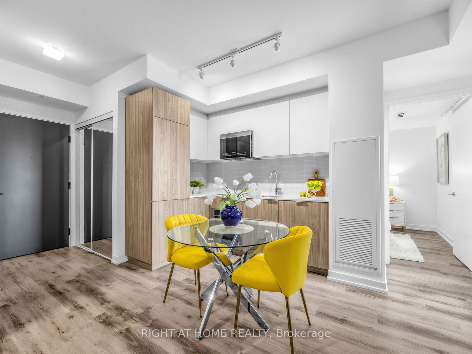 Unit 723 - 28 Eastern Avenue, Toronto 3