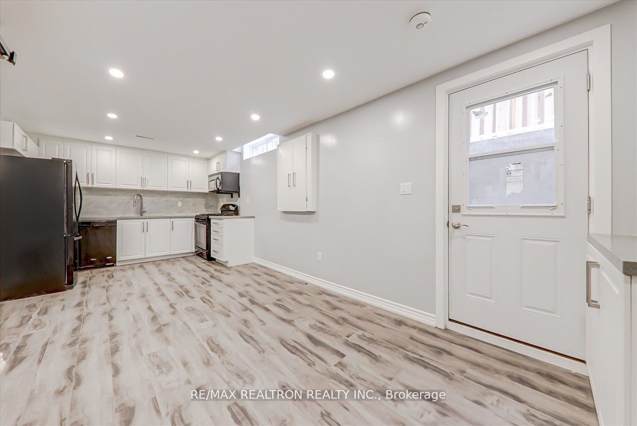 Unit BSMT - 635 BECKWORTH Square, Pickering 5