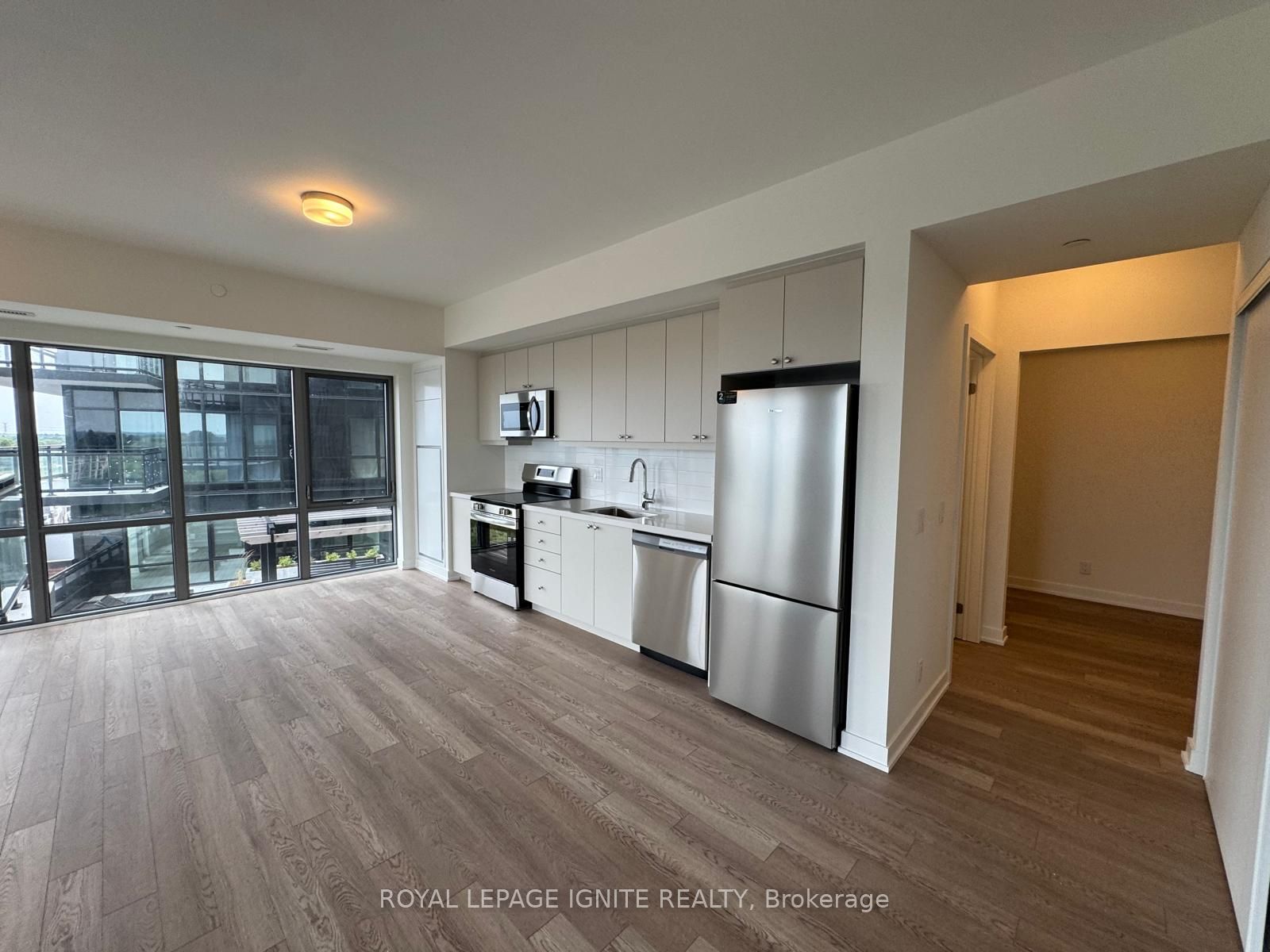 Unit 801 - 51 Clarington Boulevard, Clarington 5