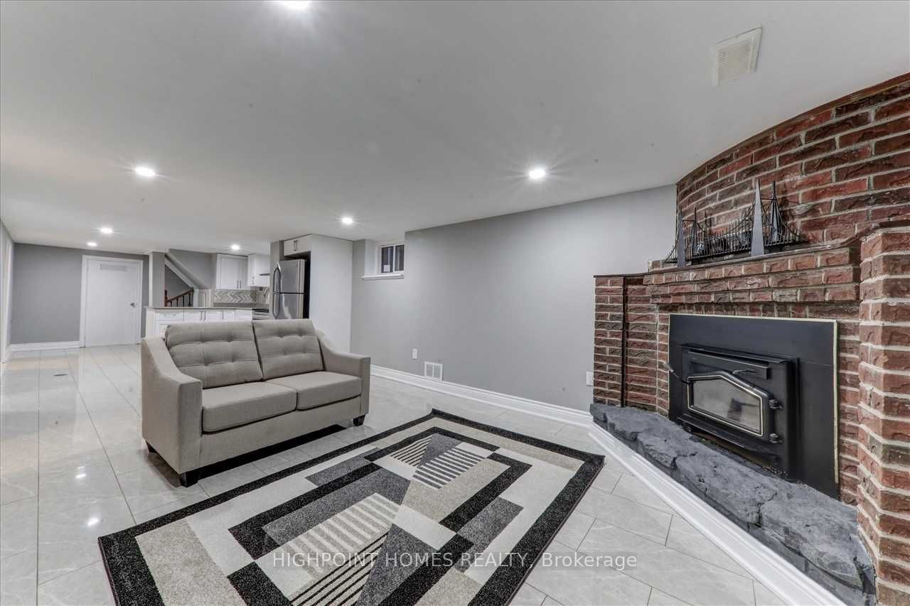 Unit Bsmt - 25 Surrey Avenue, Scarborough 4