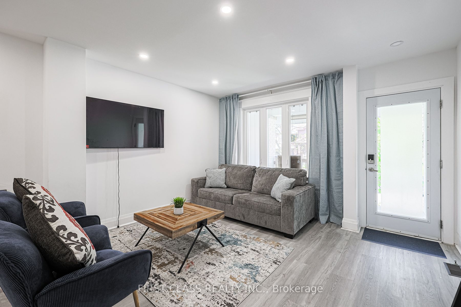 53 Aldridge Avenue, Toronto 5