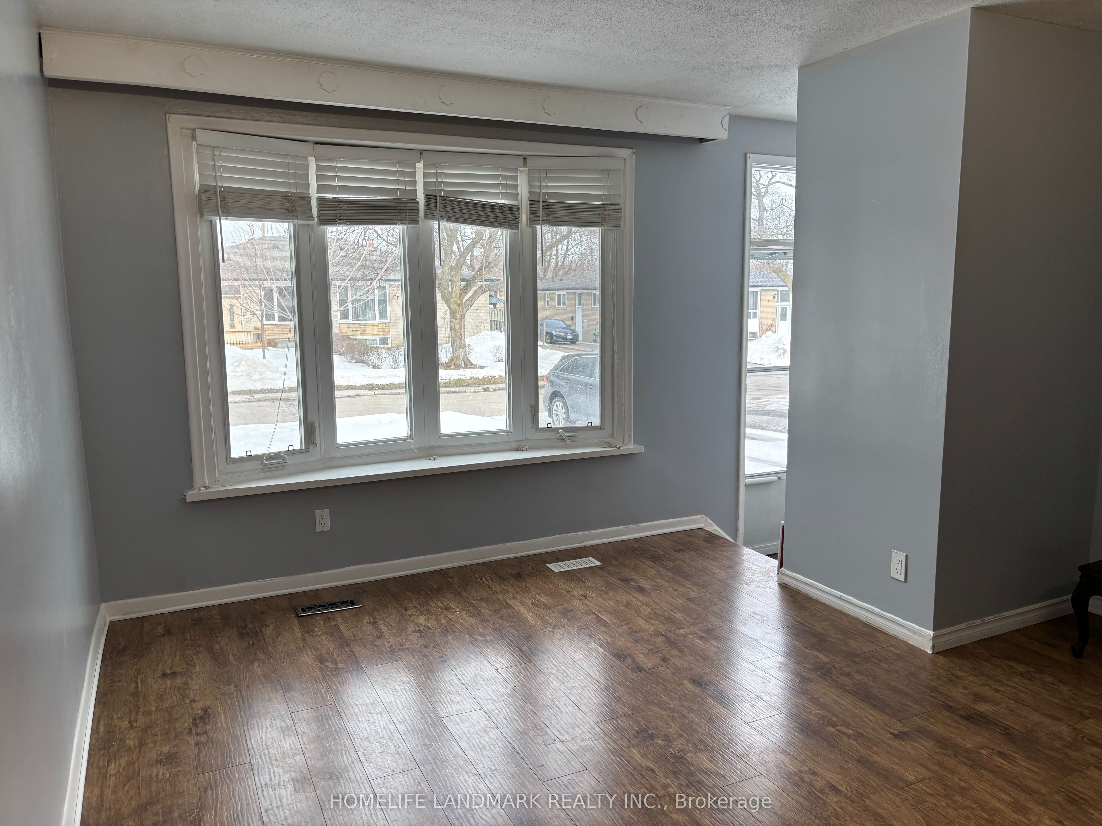 Unit Main Floor - 145 Tulloch Drive, Ajax 3