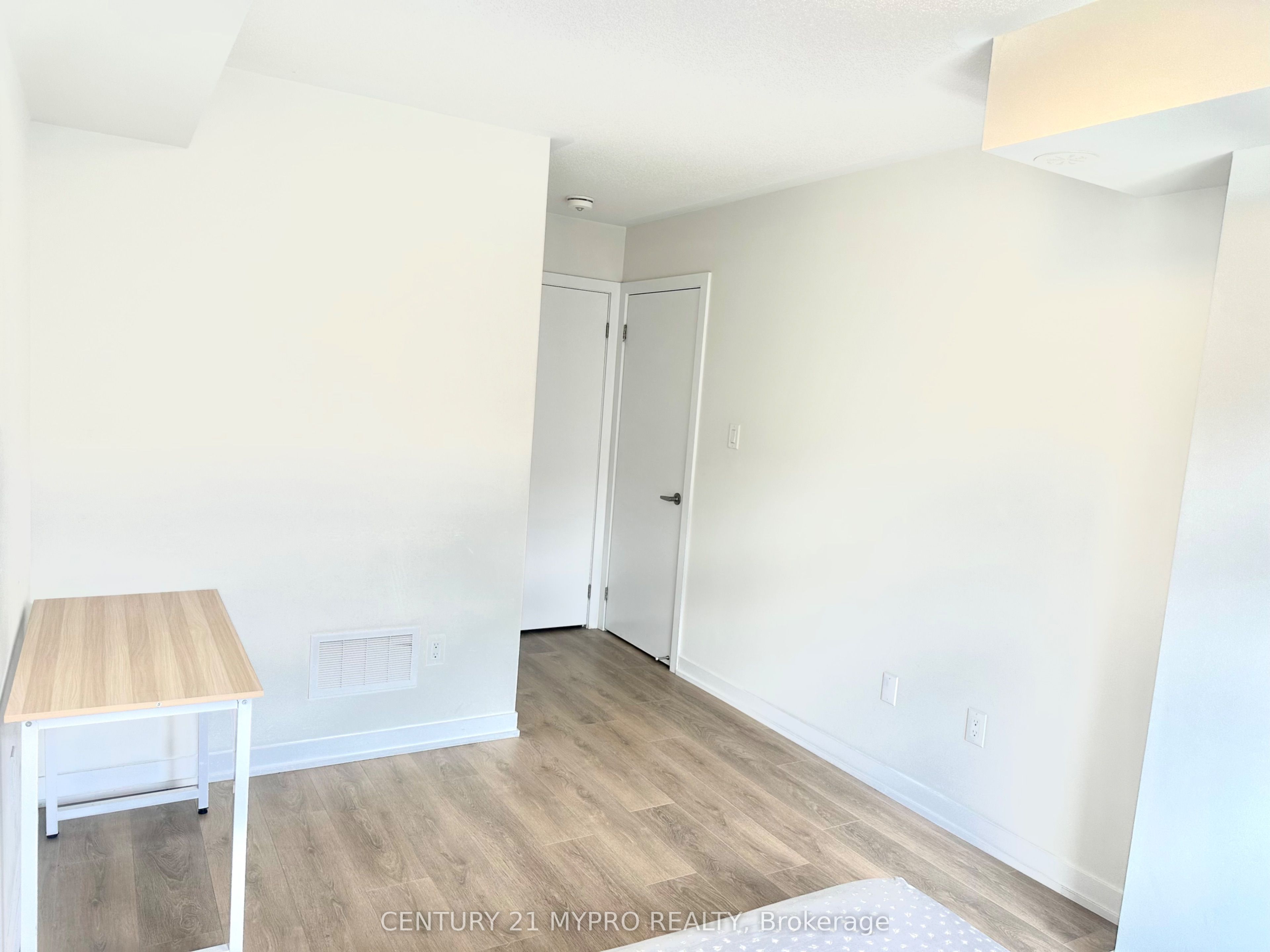 Unit 1308 - 1865 PICKERING Parkway N, Pickering 5