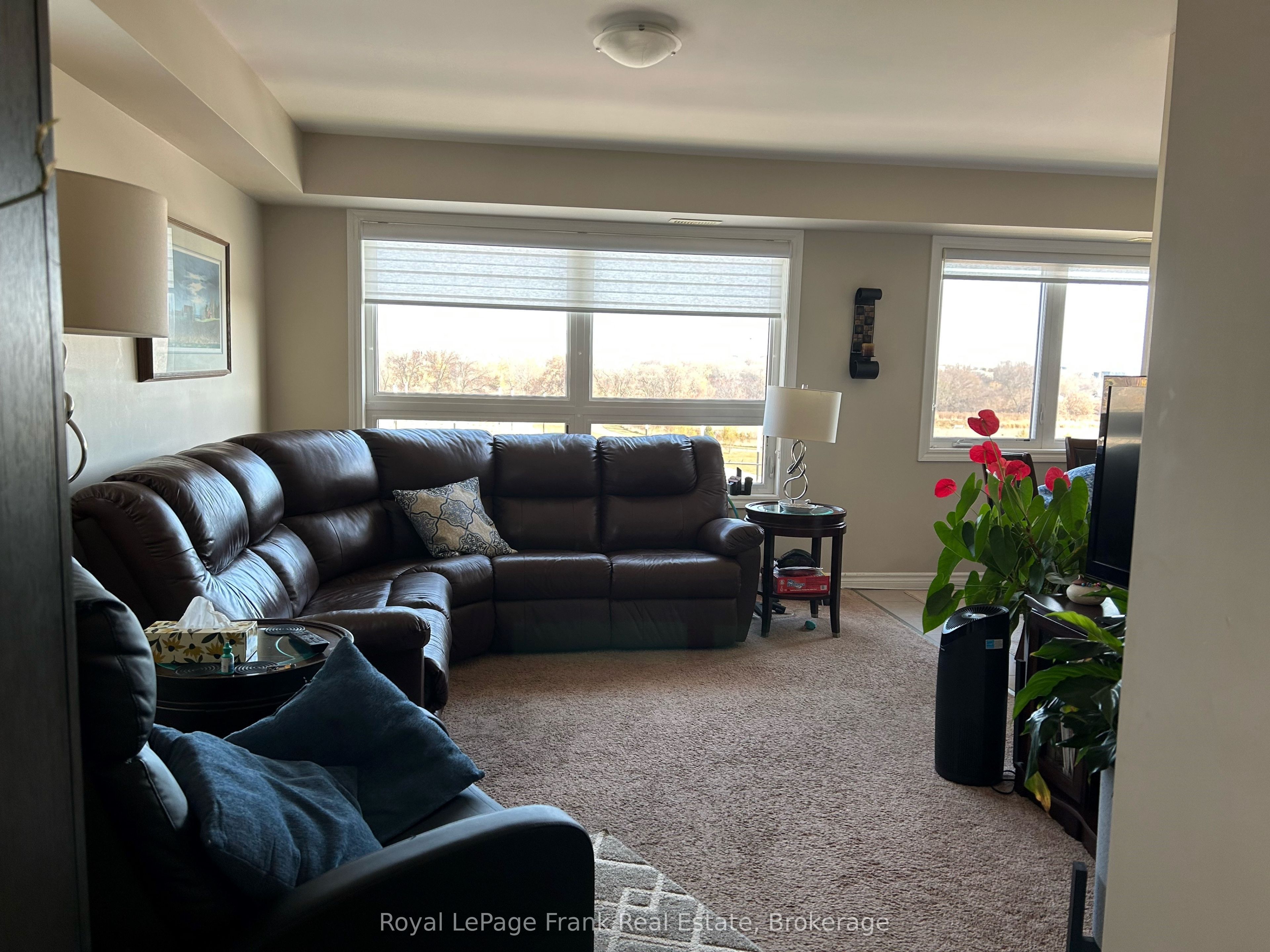 Unit 3 - 1418 Simcoe Street S, Oshawa 3