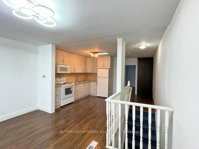 Unit 1A - 1429 Kingston Road, Scarborough 3
