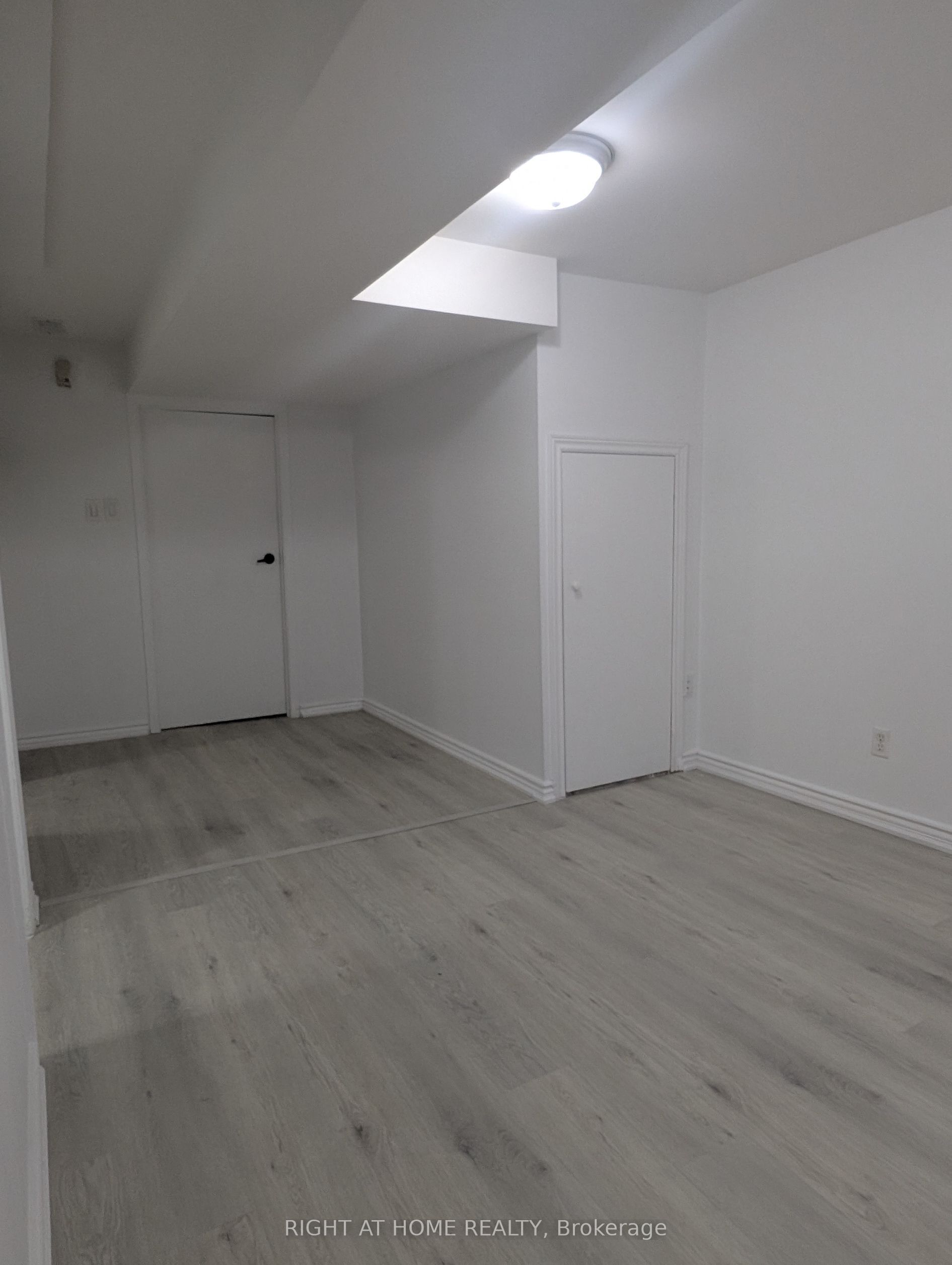 Unit Basement - 1373 Everton Street, Pickering 5