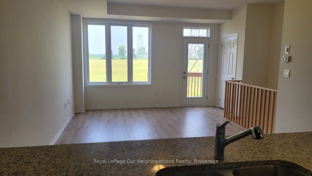 2663 Magdalen Path, Oshawa 4