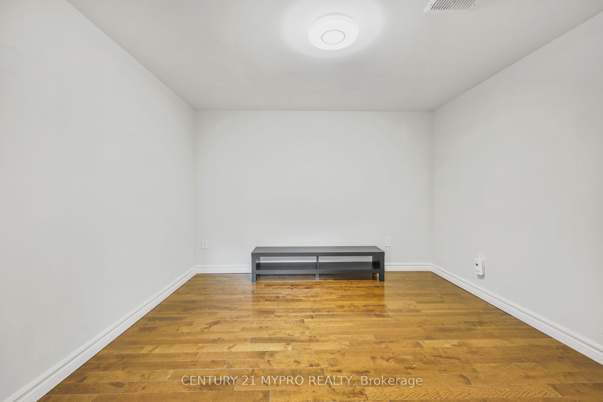 BSMT 351 Conant Street, Oshawa 3