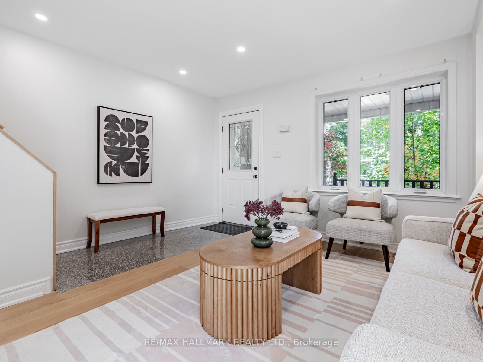 Unit Main - 8 Redwood Avenue, Toronto 5