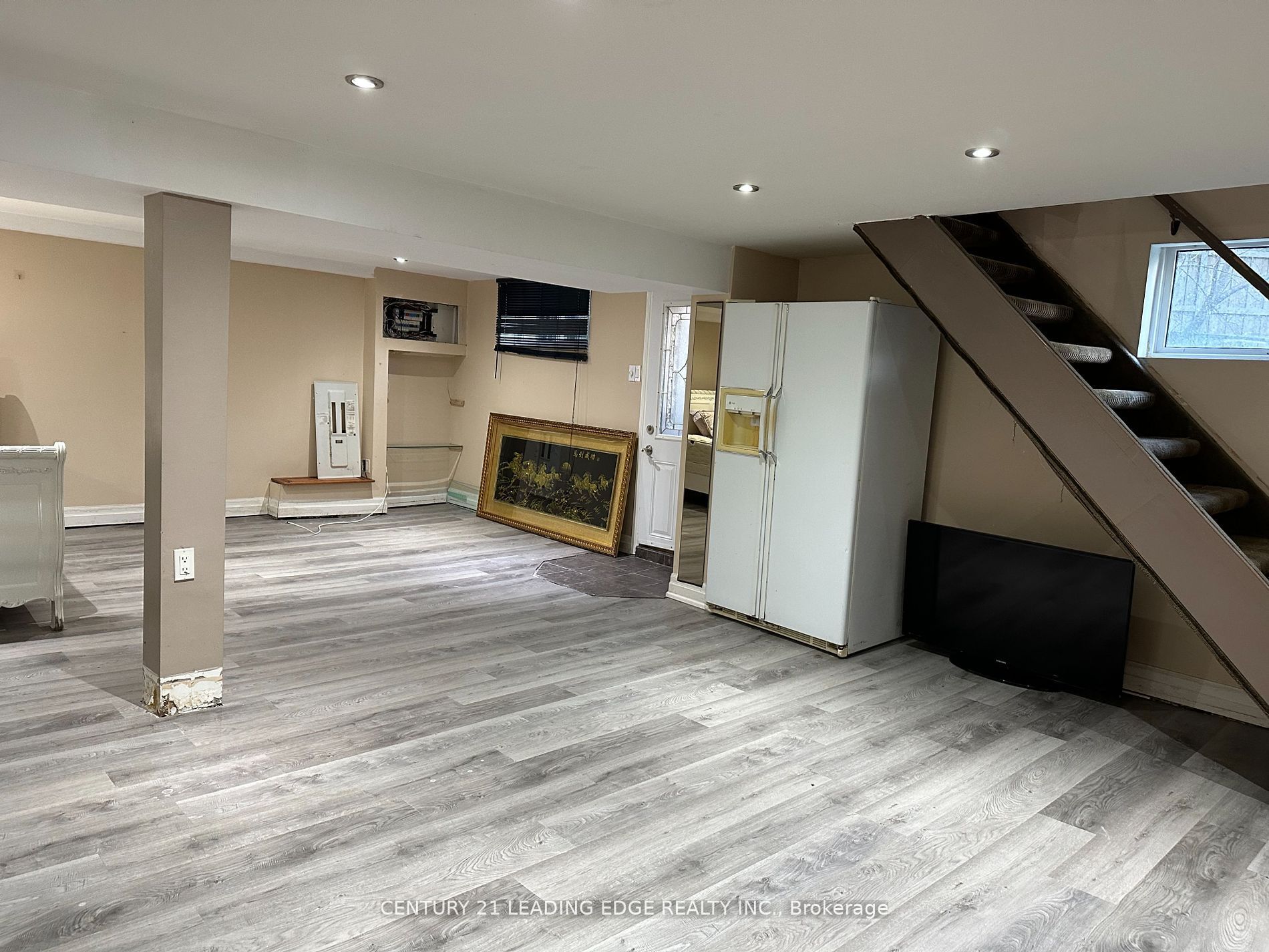 Unit Bsmt - 24 Barnsley Court, Scarborough 2