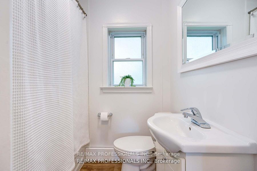 Unit 2 - 284 Gledhill Avenue W, Toronto 5