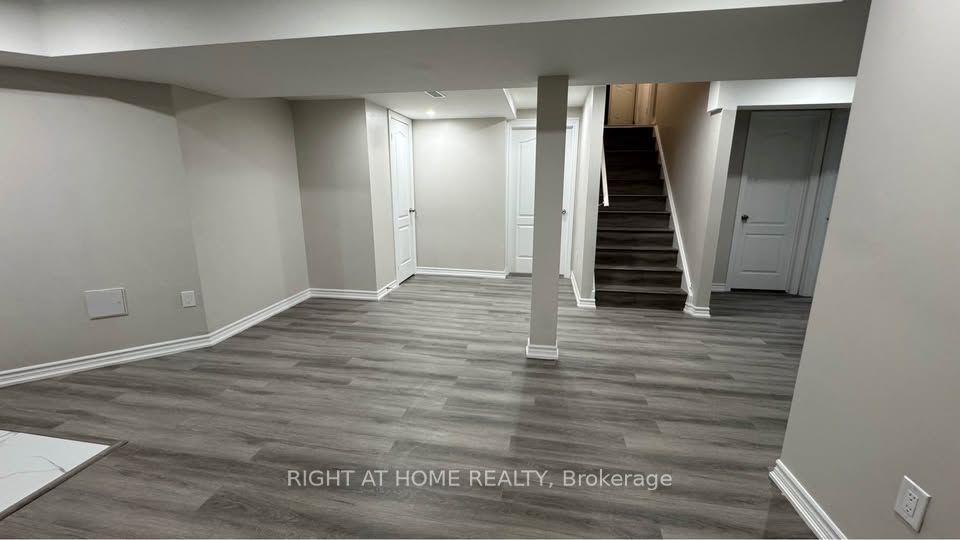 Unit Lower - 1843 Grandview Street N, Oshawa 3