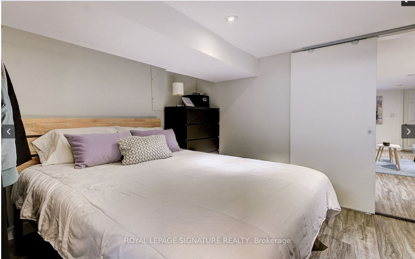 Unit Bsmt - 216 Milverton Boulevard, Toronto 5