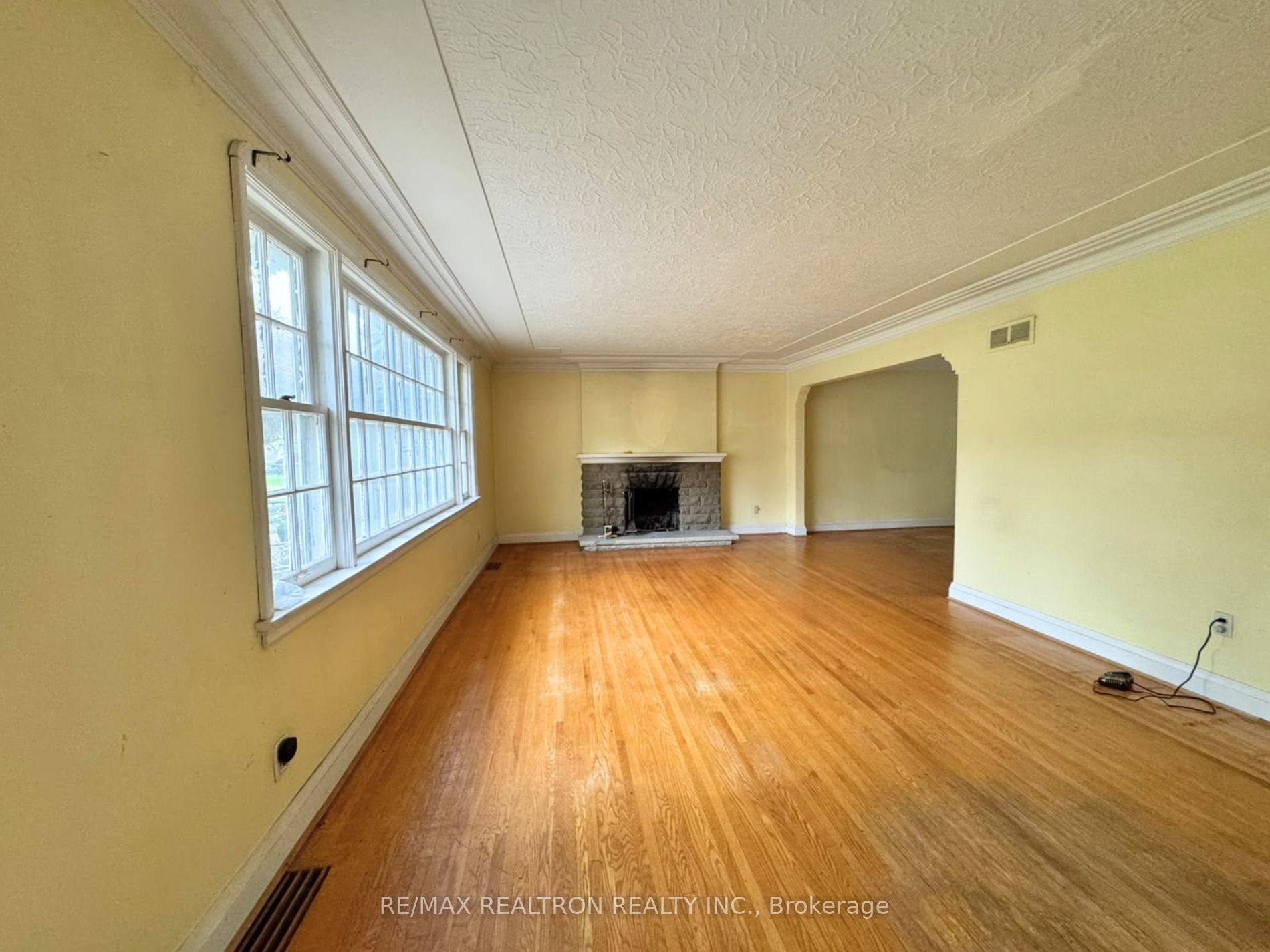 Unit Main floor - 20 West Hill Drive, Scarborough 3