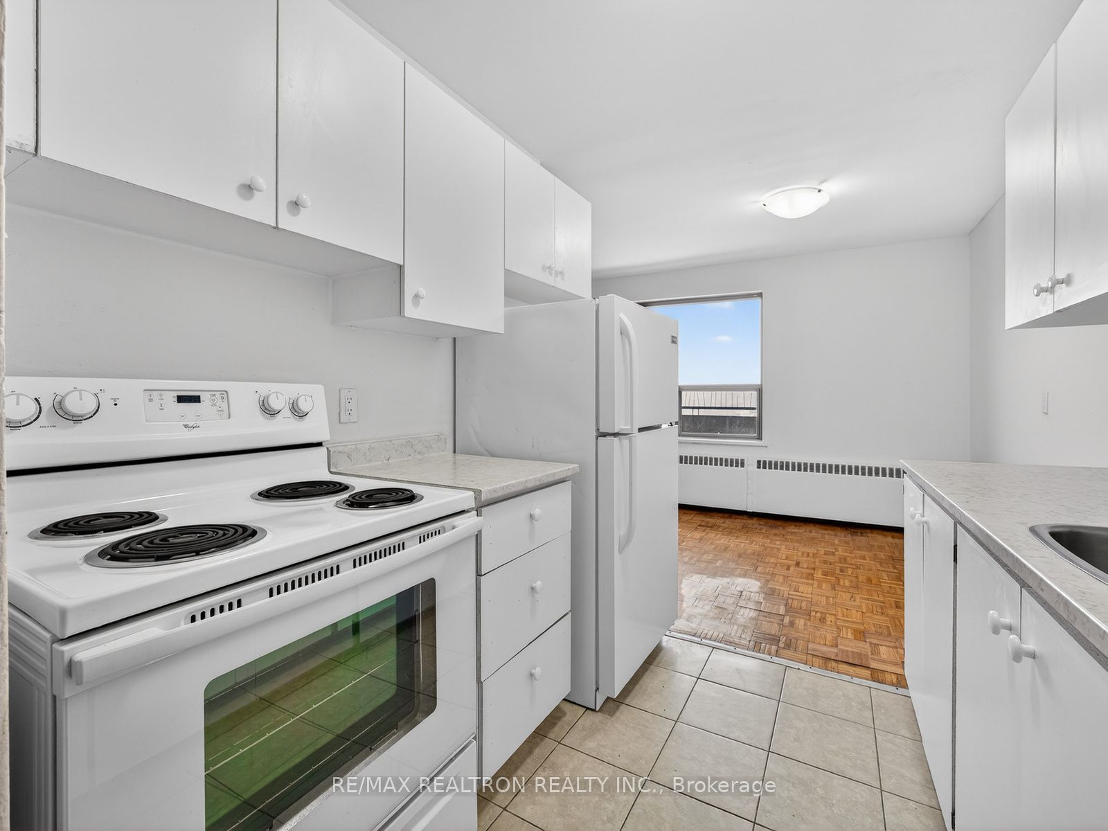 Unit 205 - 275 Wentworth Street W, Oshawa 5