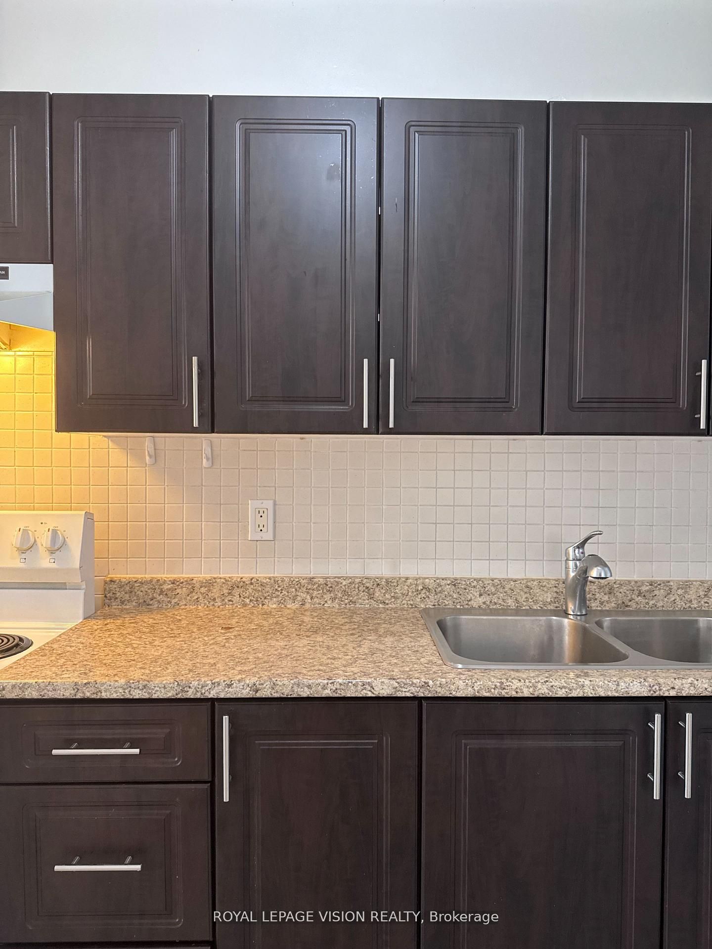 Unit 2801 - 5 Massey Square, Toronto 4