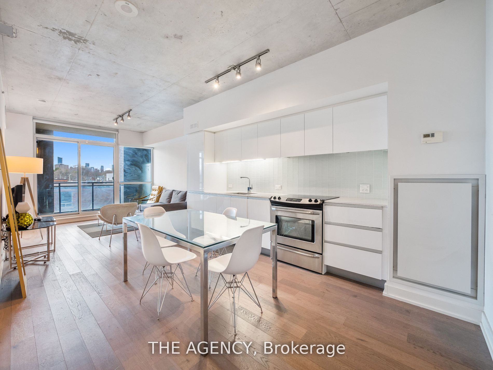 Unit 320 - 1190 Dundas Street E, Toronto 2