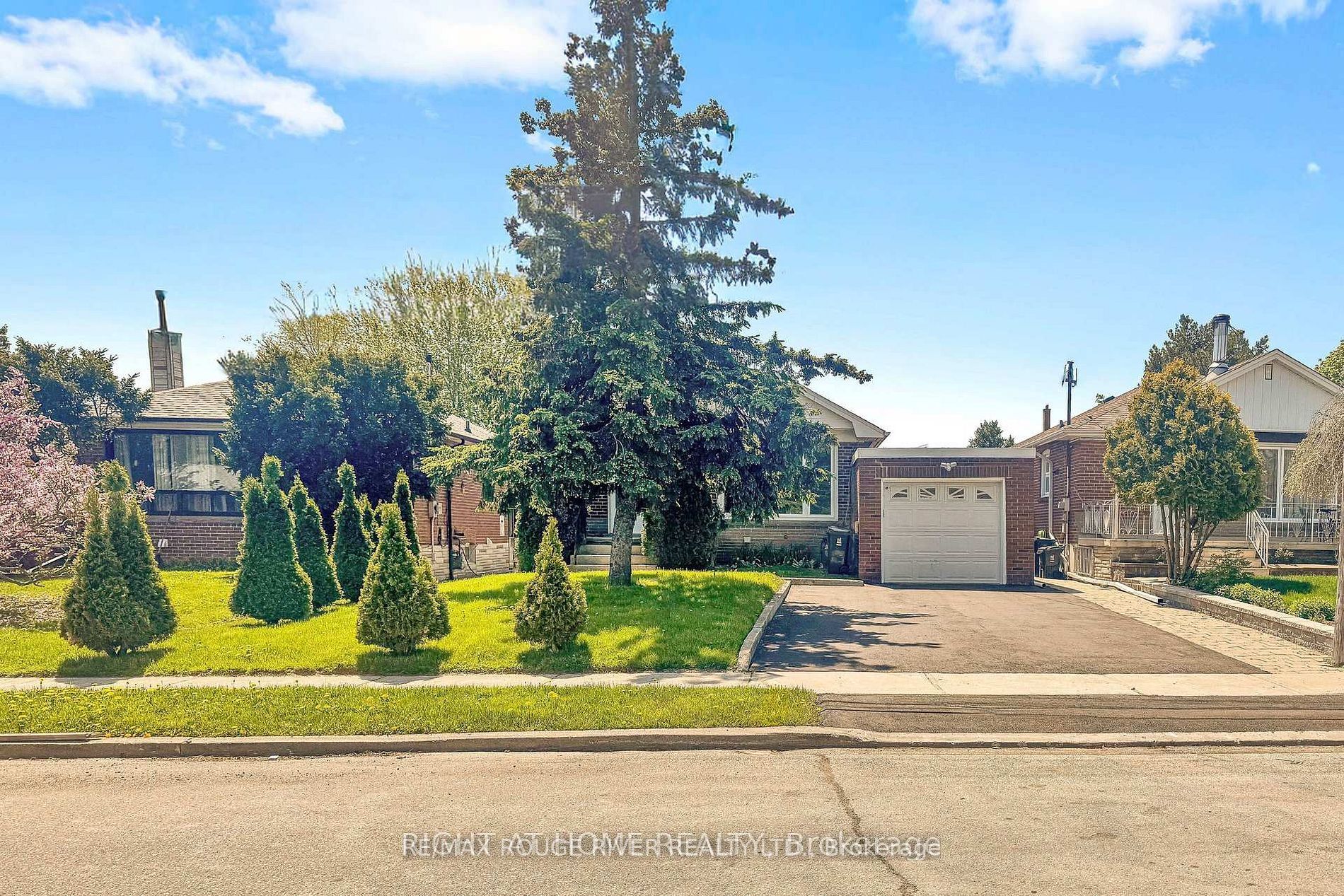 Unit Basement - 22 Lingarde Drive, Scarborough 3