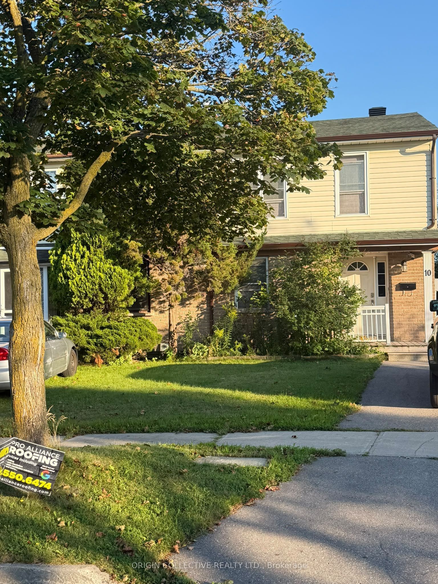 Unit Main & Second Floor - 10 Moonbeam Grove S, Scarborough 3