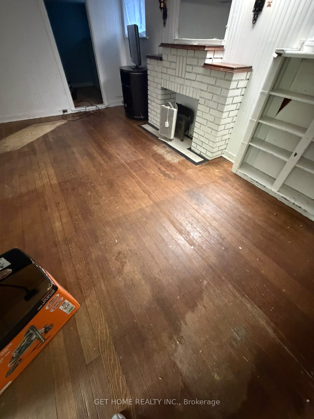 Unit Basement - 44 St Hubert Avenue, Toronto 3