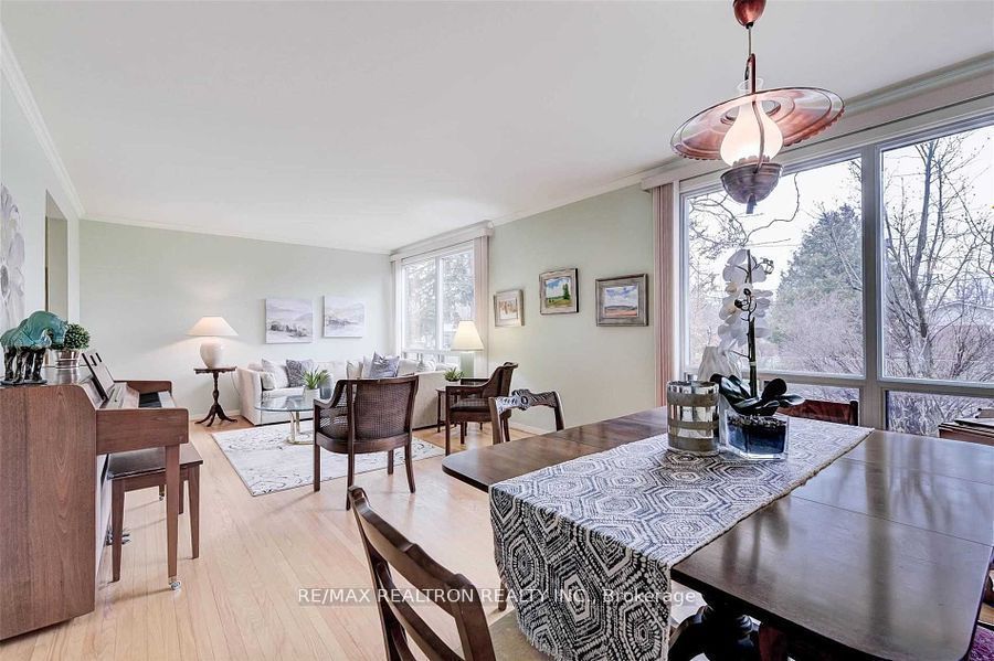 255 Confederation Drive, Scarborough 3