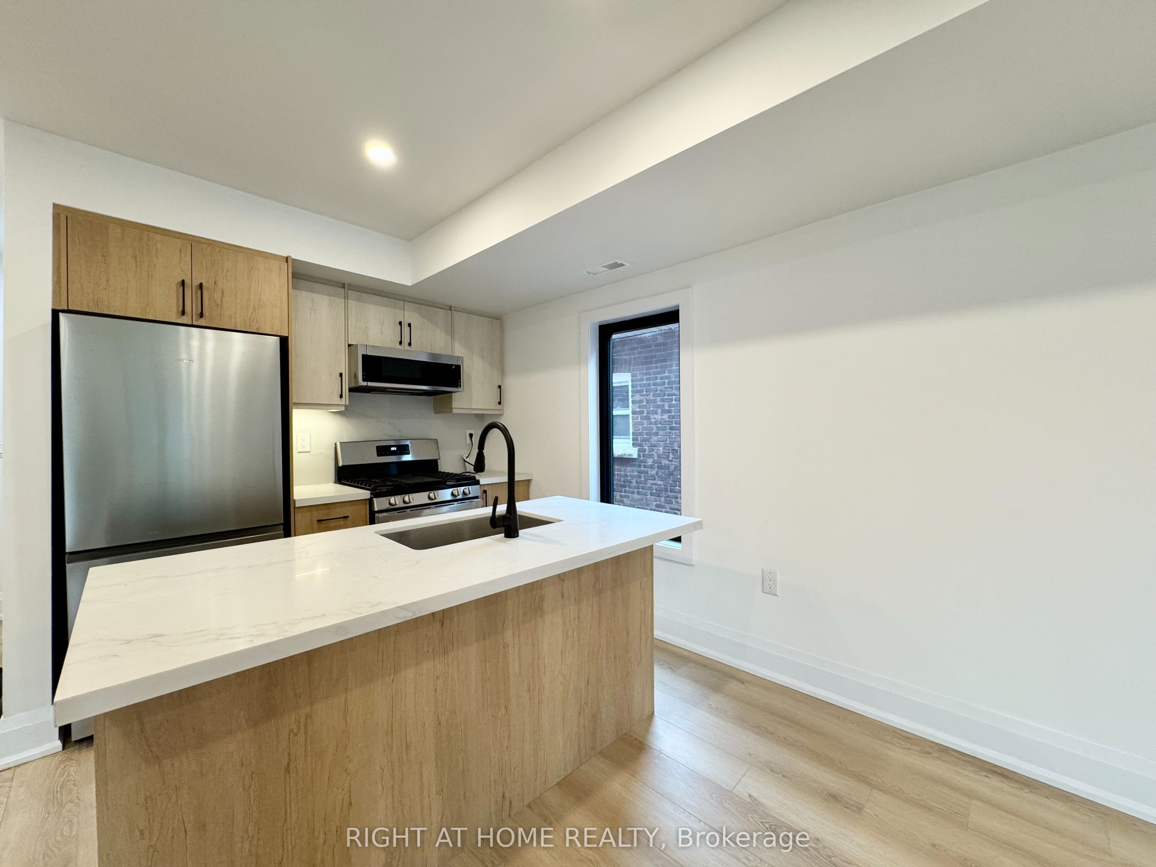 Unit 3 - 151 Gledhill Avenue, Toronto 5