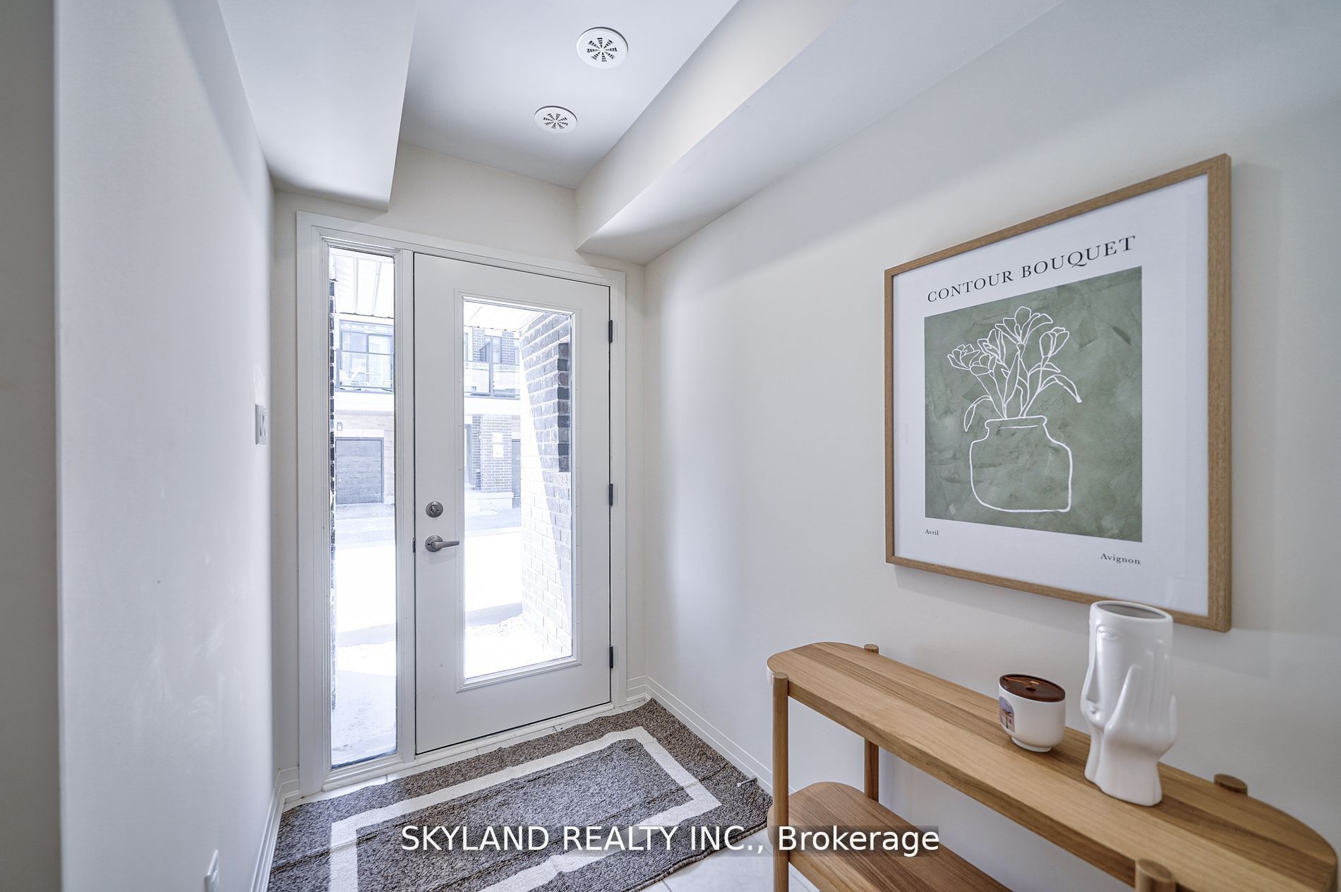 65 Emmas Way, Whitby 3