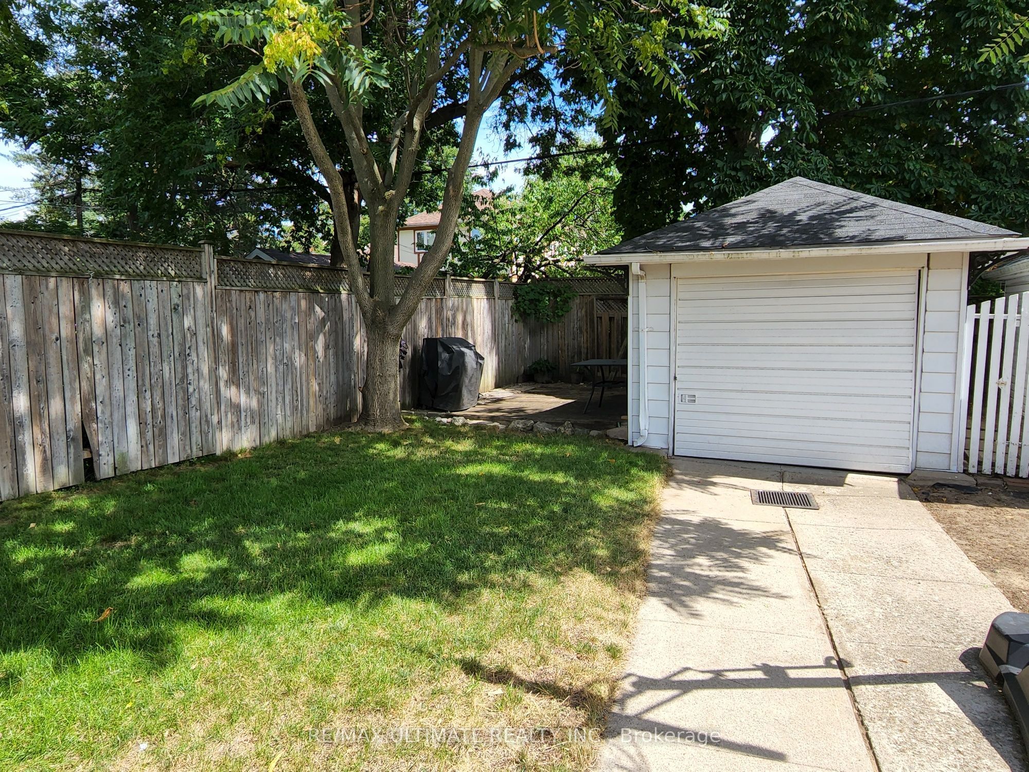45 Warland Avenue, Toronto 4