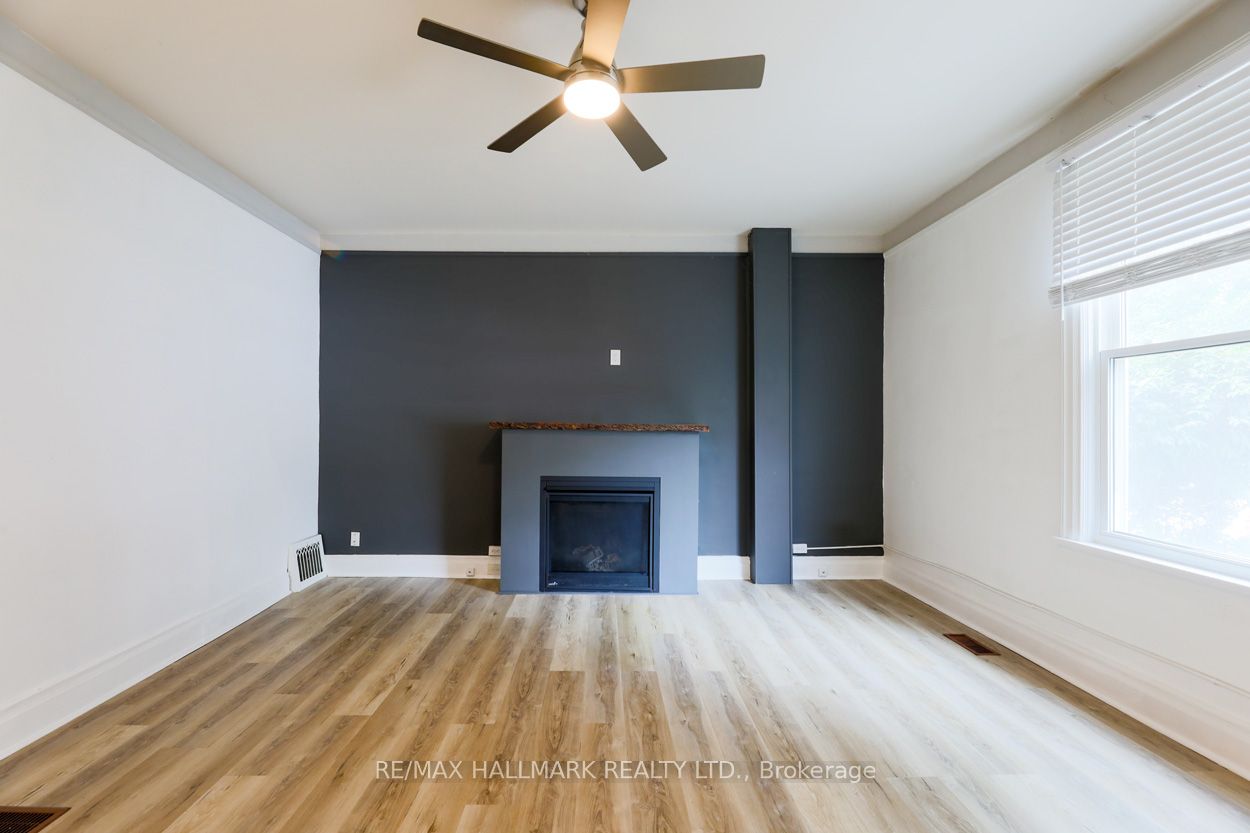 Unit Main Floor - 405 Kingston Road, Toronto 3