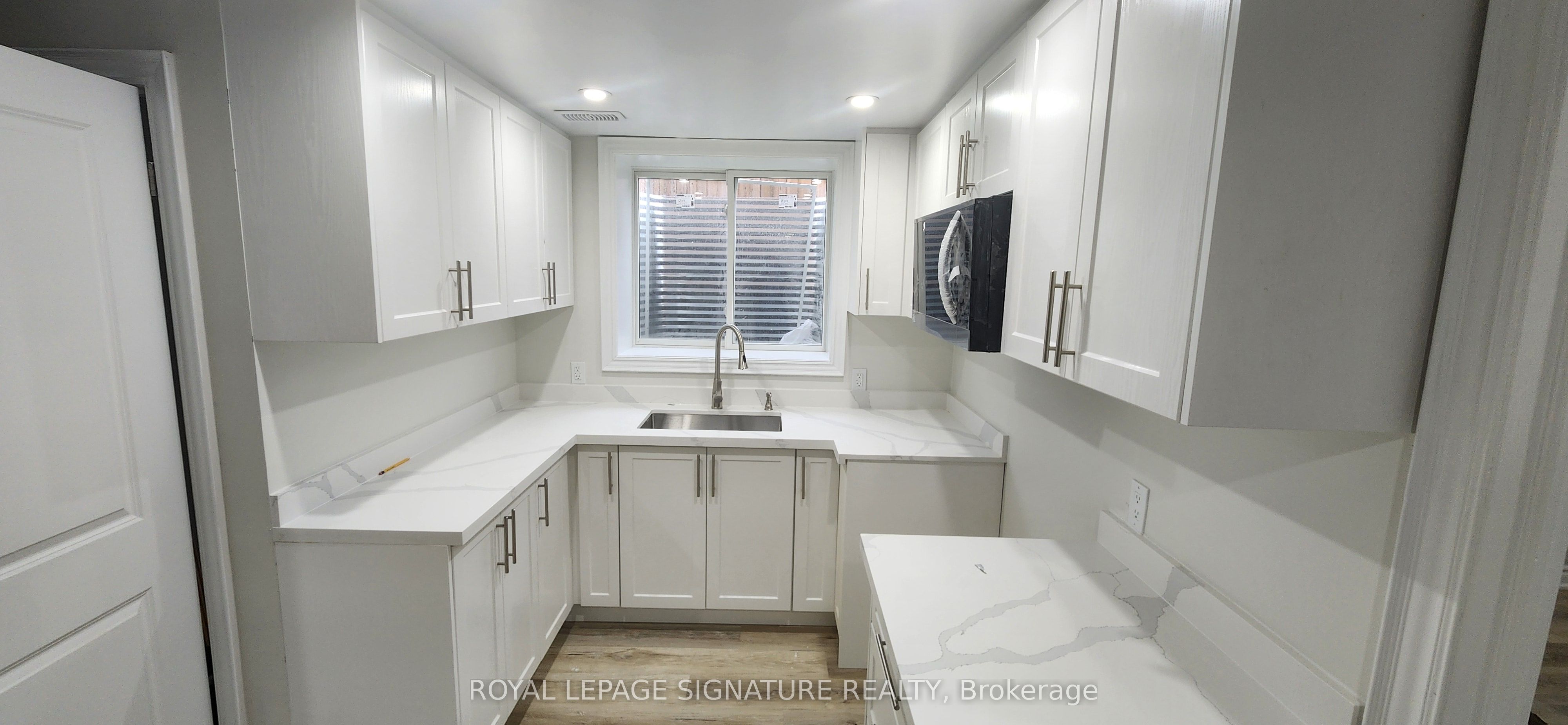 Unit Lower - 25 Lyle Drive, Clarington 2
