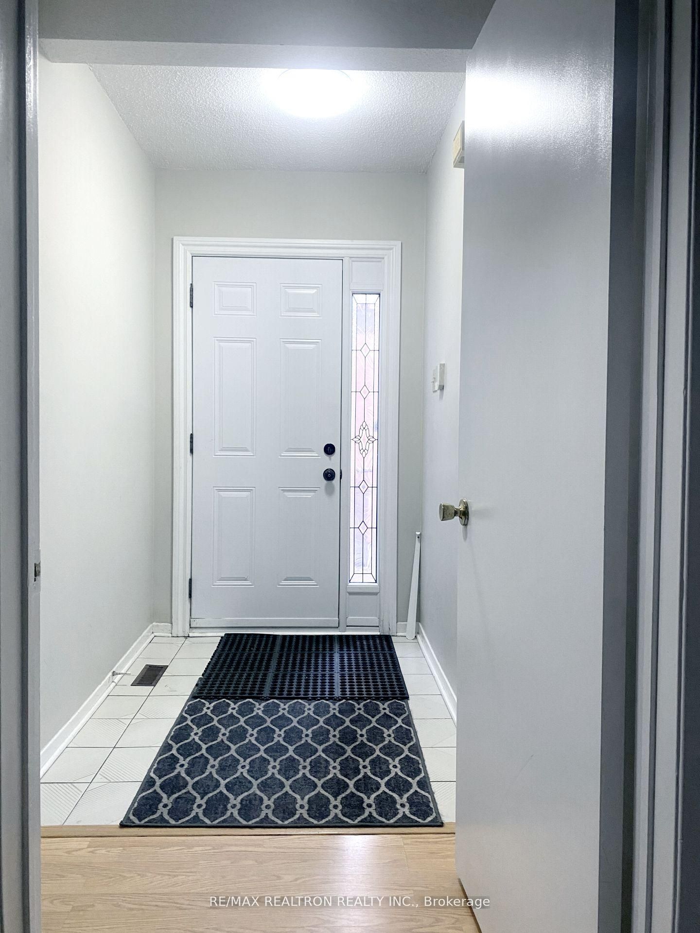 Unit Lower - 208 Roxanne Crescent, Scarborough 2