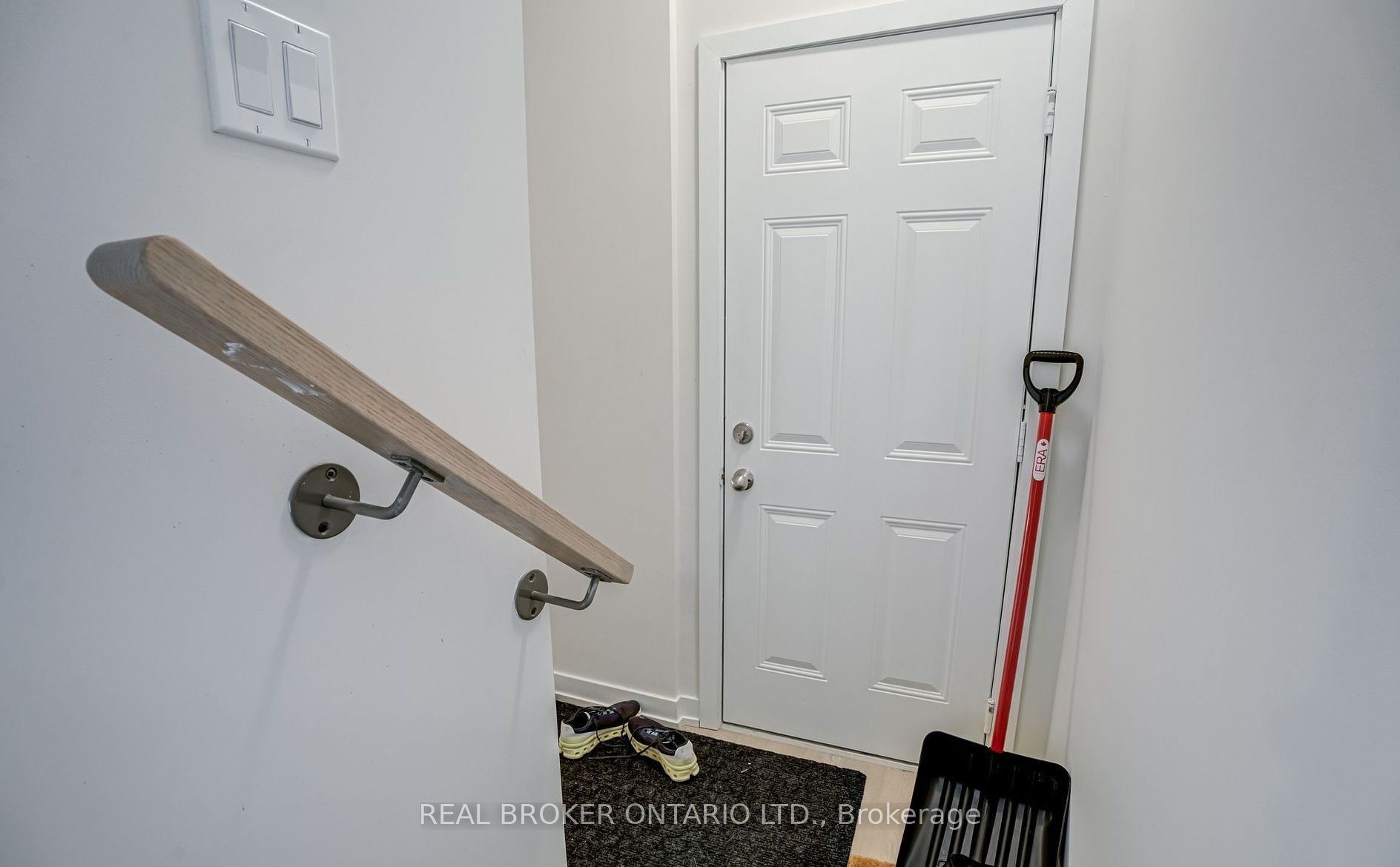 Unit 20A - 400 Finch Avenue, Pickering 4
